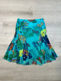 BLUE SKIRT WITH FLOWER PRINT
