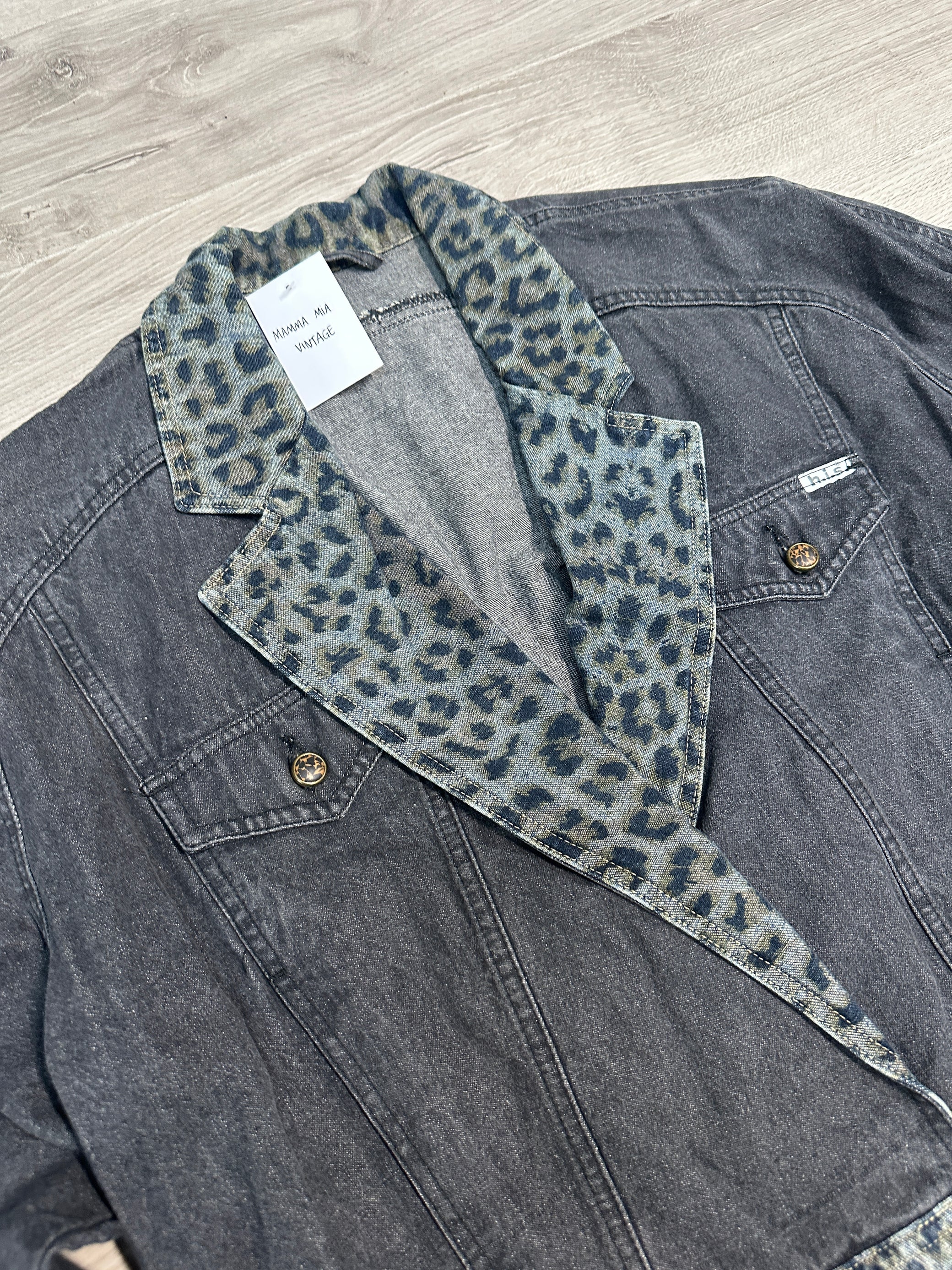 DENIM JACKET WITH LEOPARD PRINT