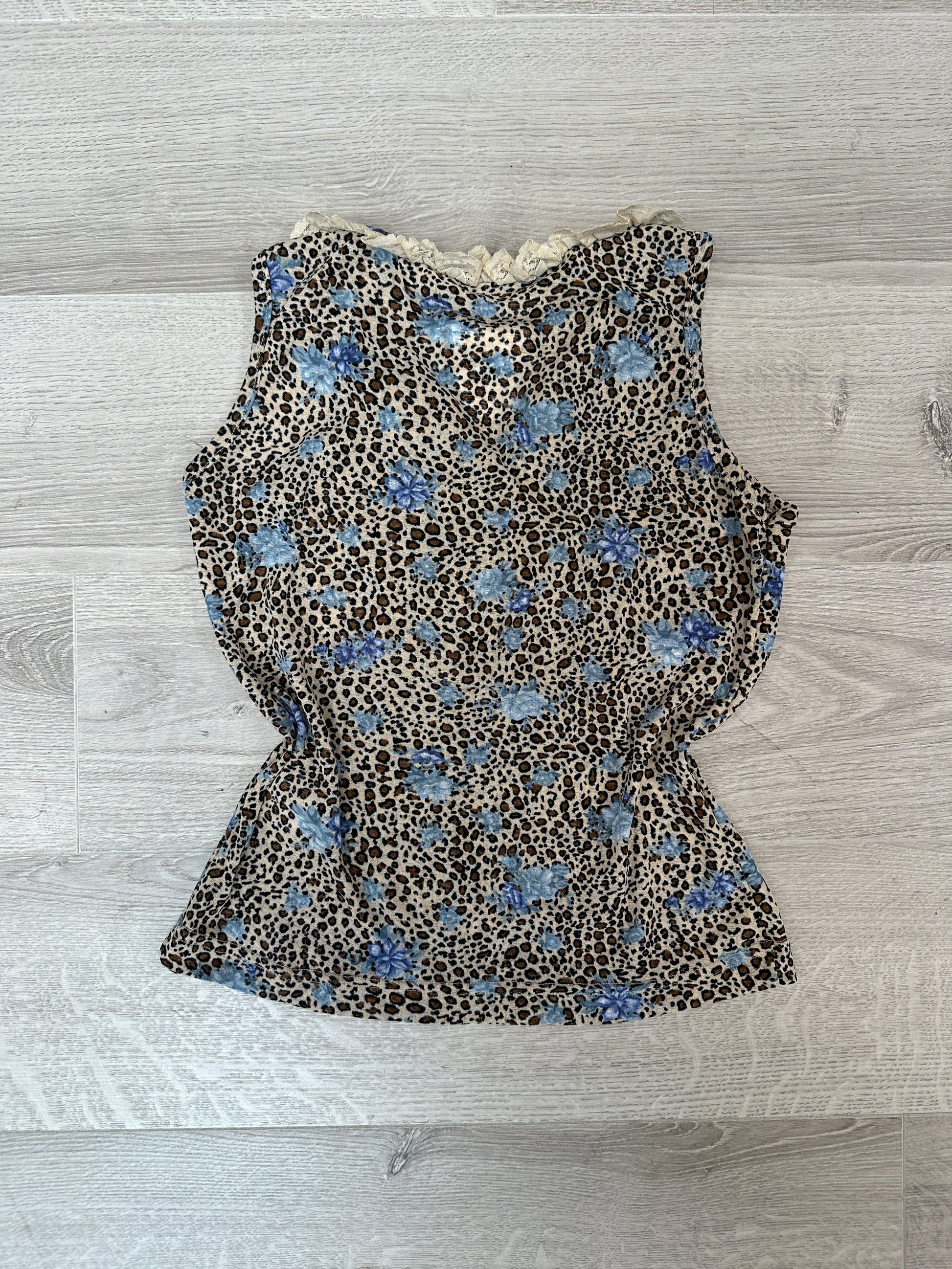 LEOPARD TOP WITH BLUE FLOWERS