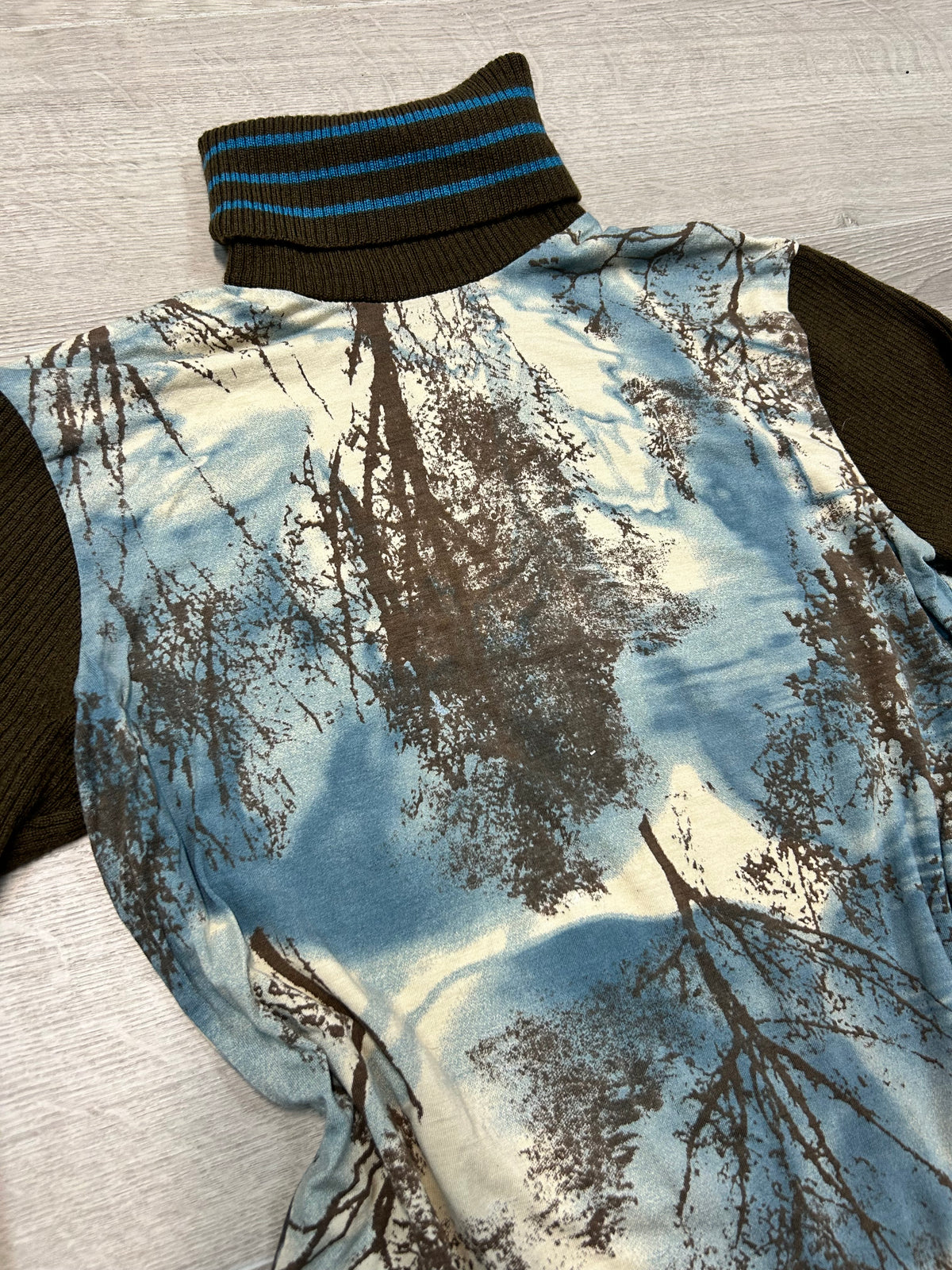 TURTLE NECK LONGSLEEVE