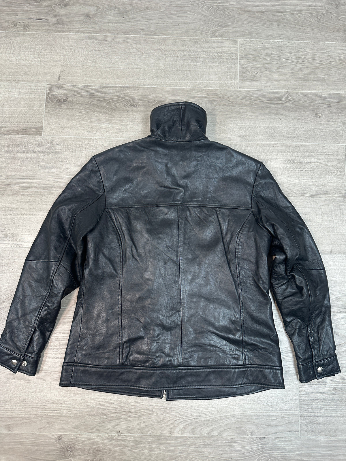 BLACK LEATHER JACKET