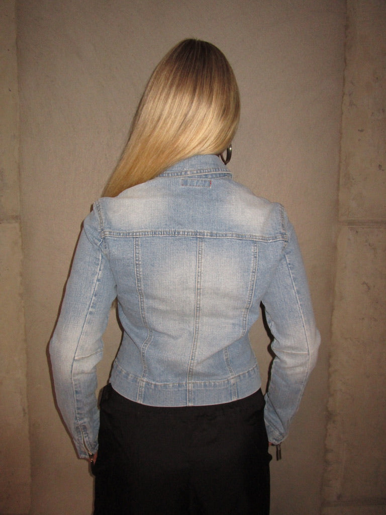 DENIM JACKET WITH ZIPPER