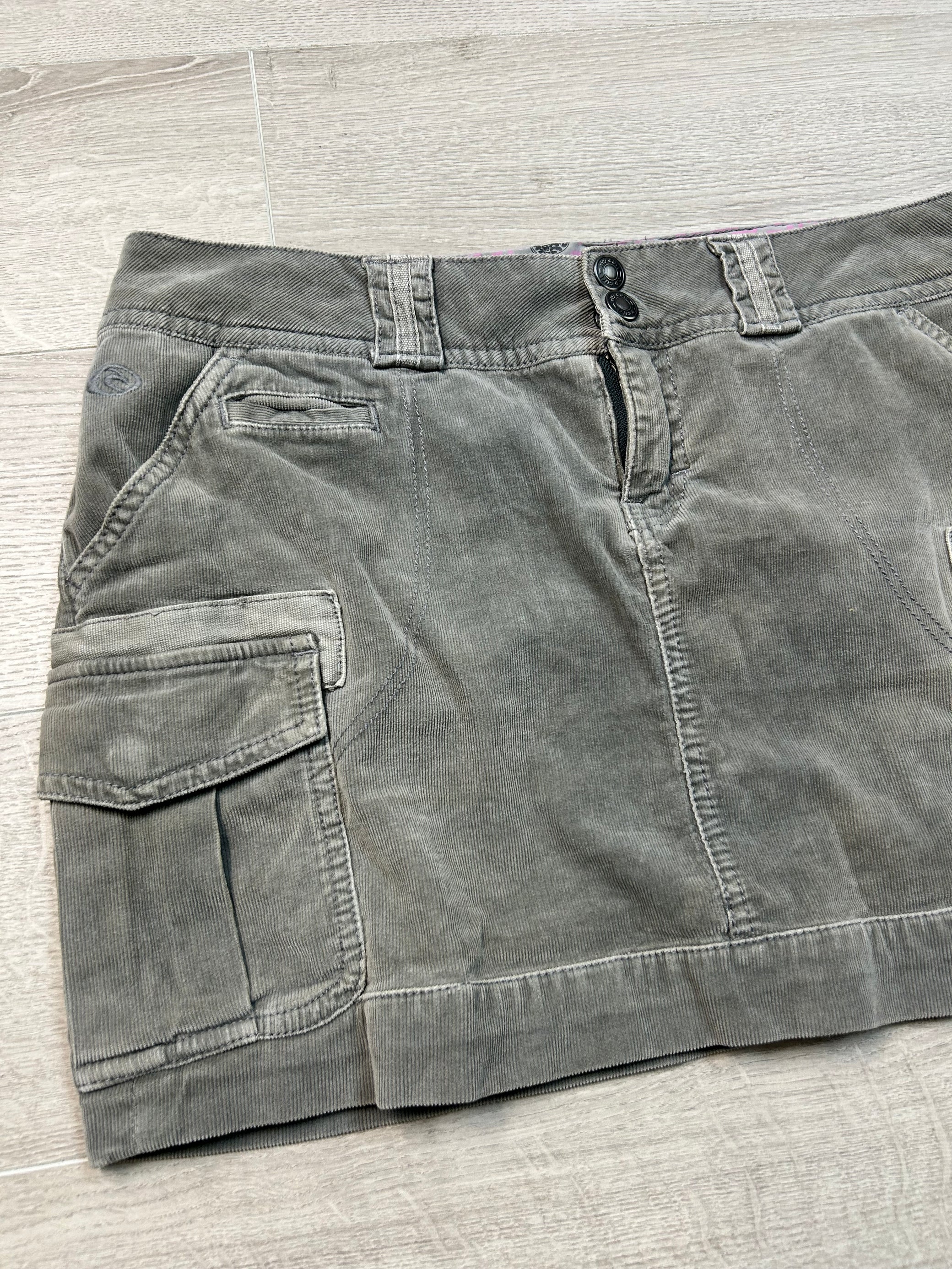 GREY MINI SKIRT