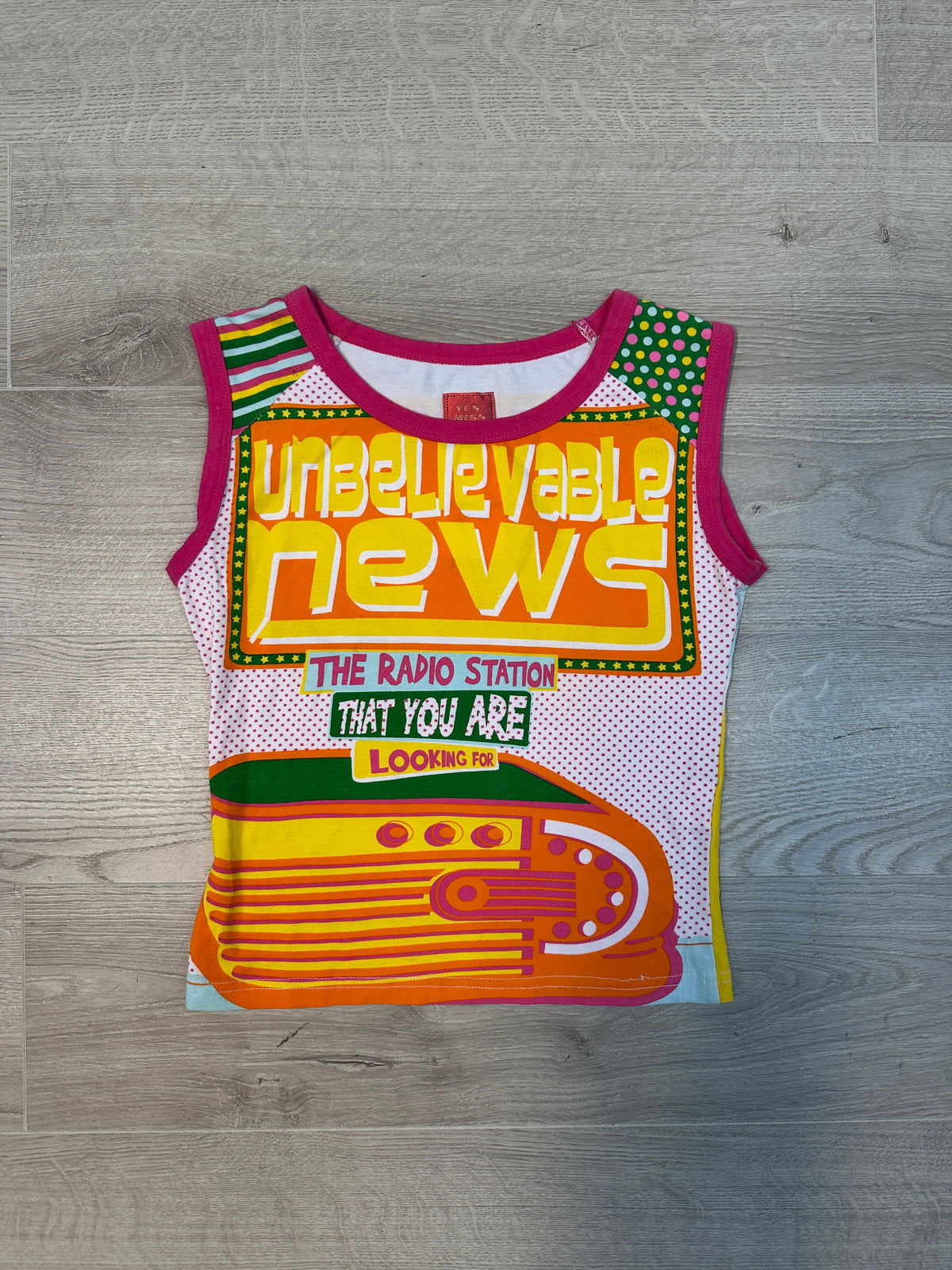GRAPHIC TOP