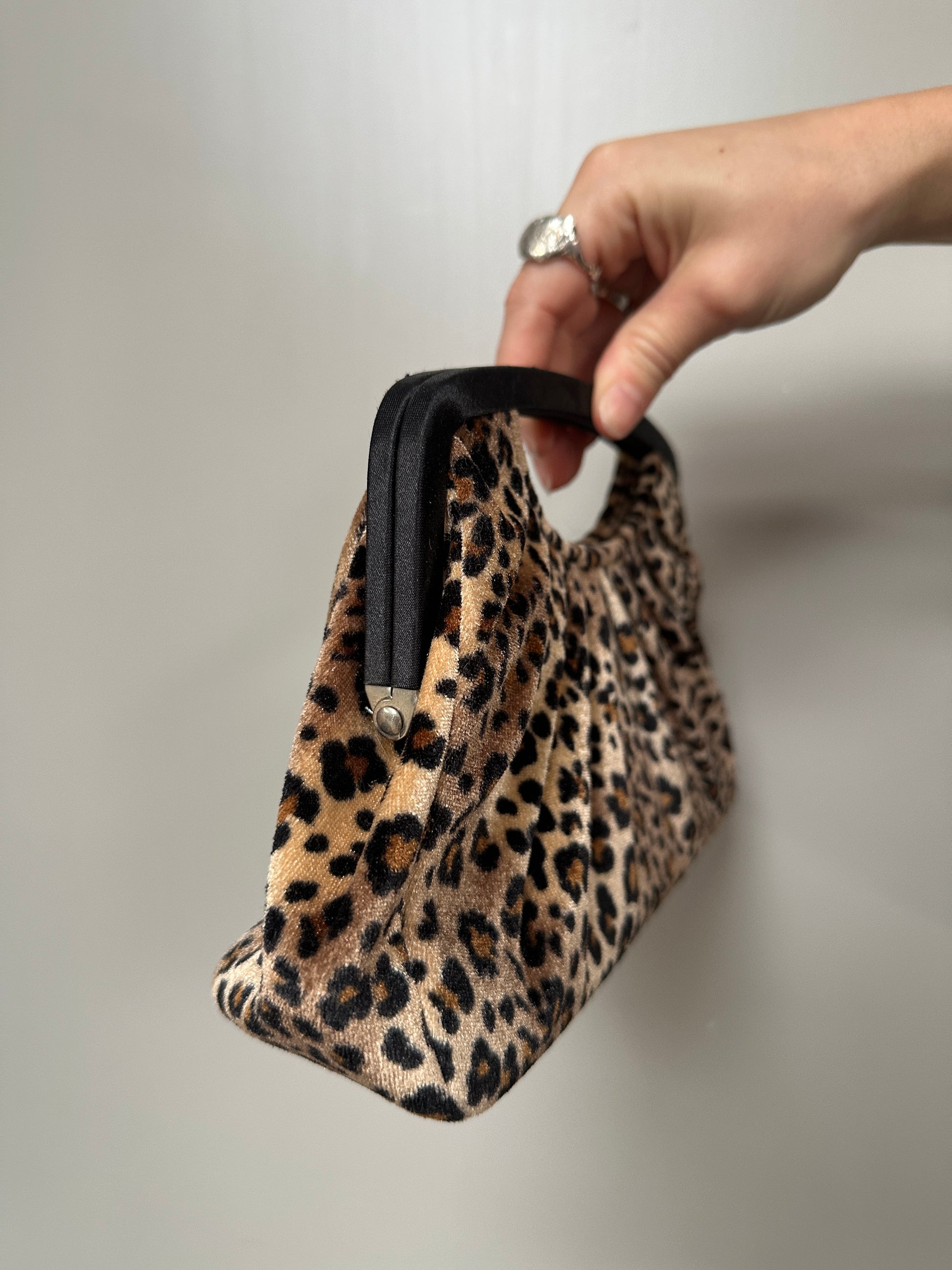 LEOPARD PURSE