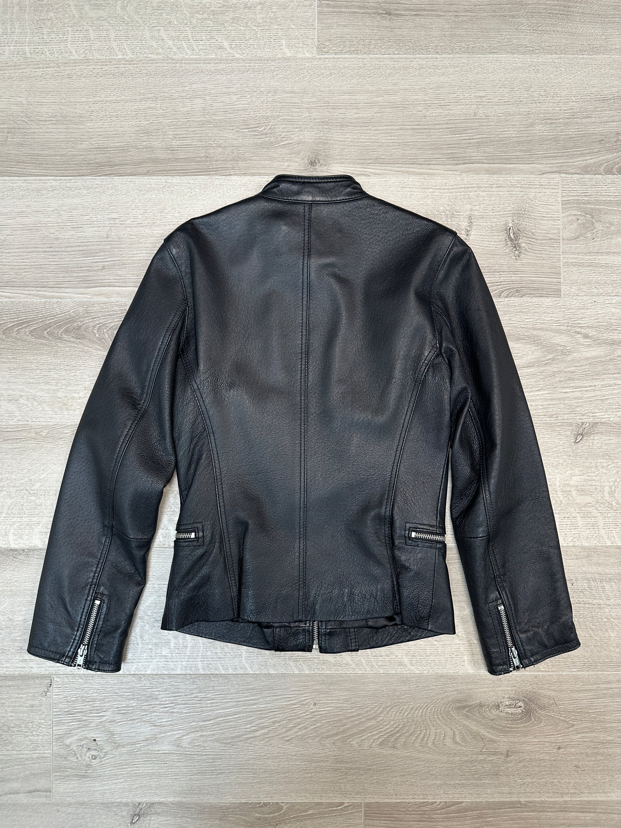BLACK LEATHER JACKET