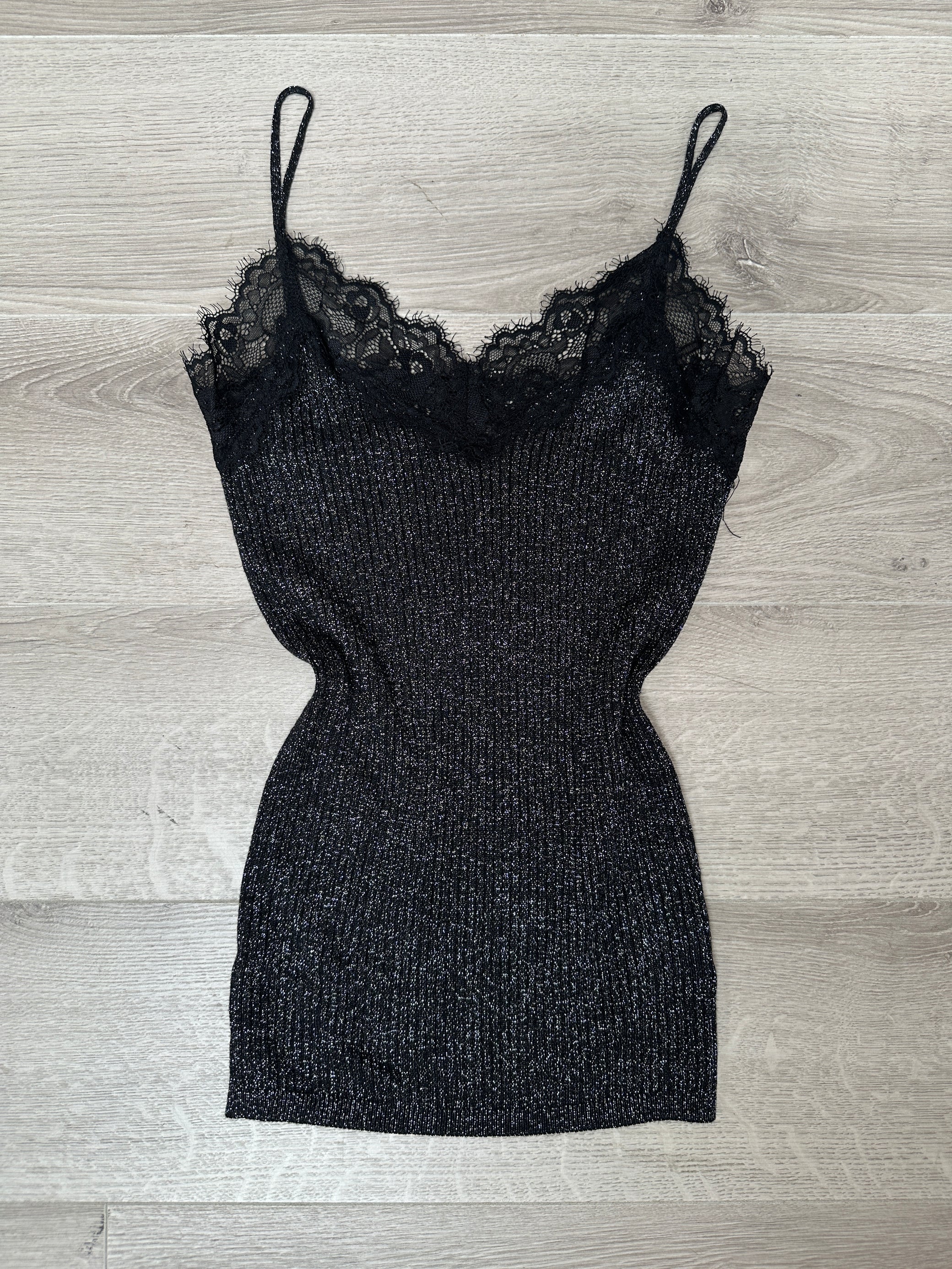 SILVER TOP WITH BLACK LACE