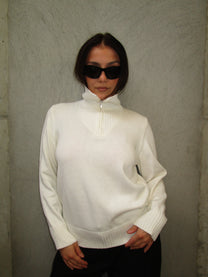 WHITE ZIP UP SWEATER
