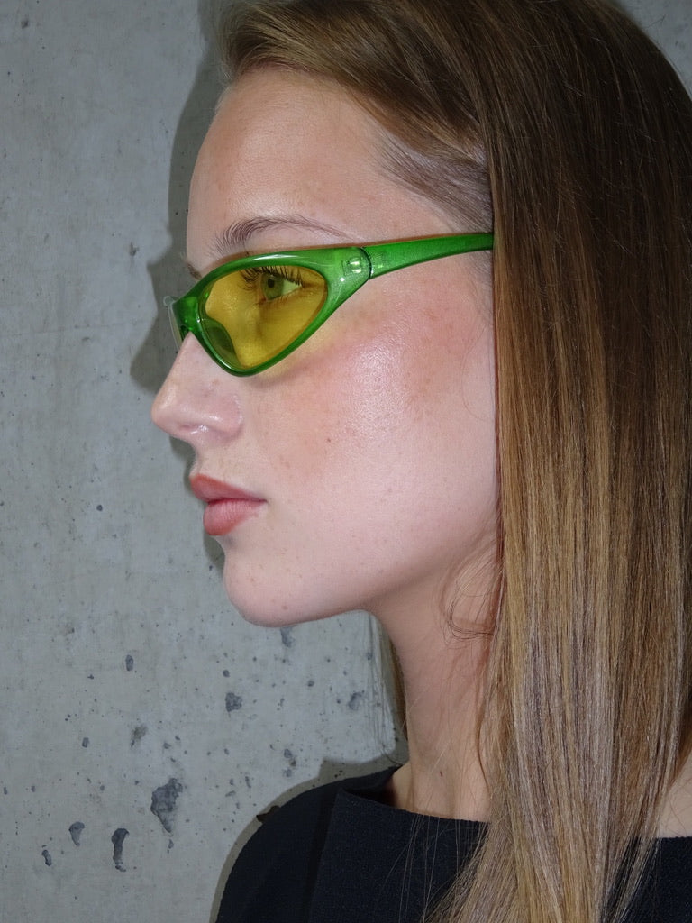 GREEN sunglasses 027