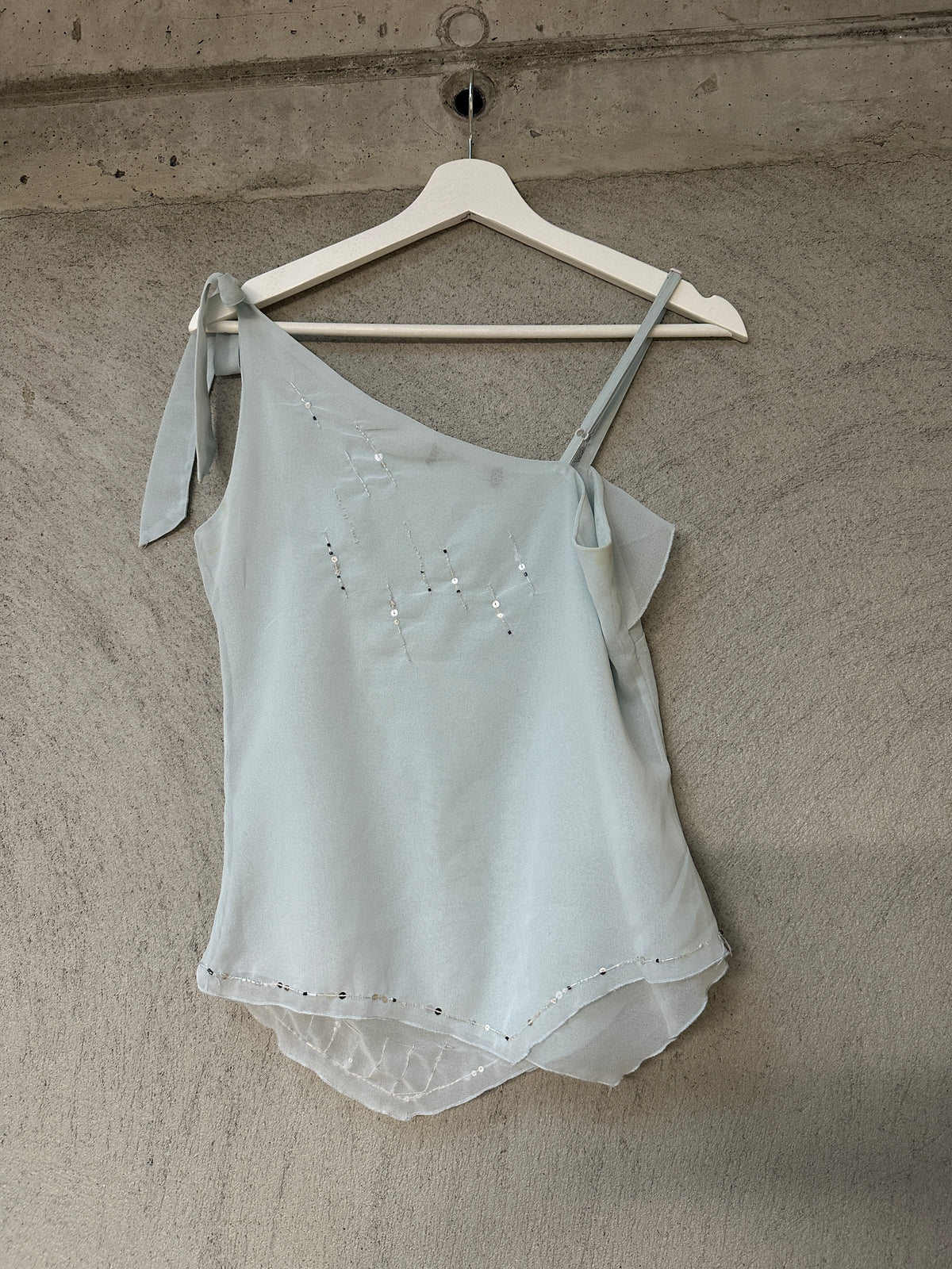 BLUE MESH TOP
