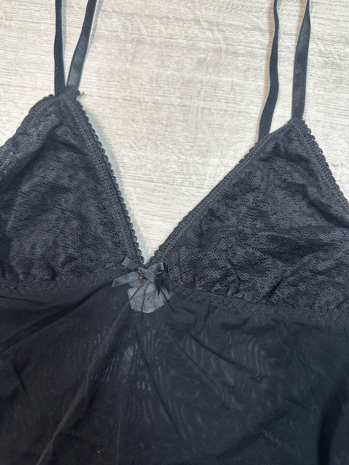 BLACK LACE TOP