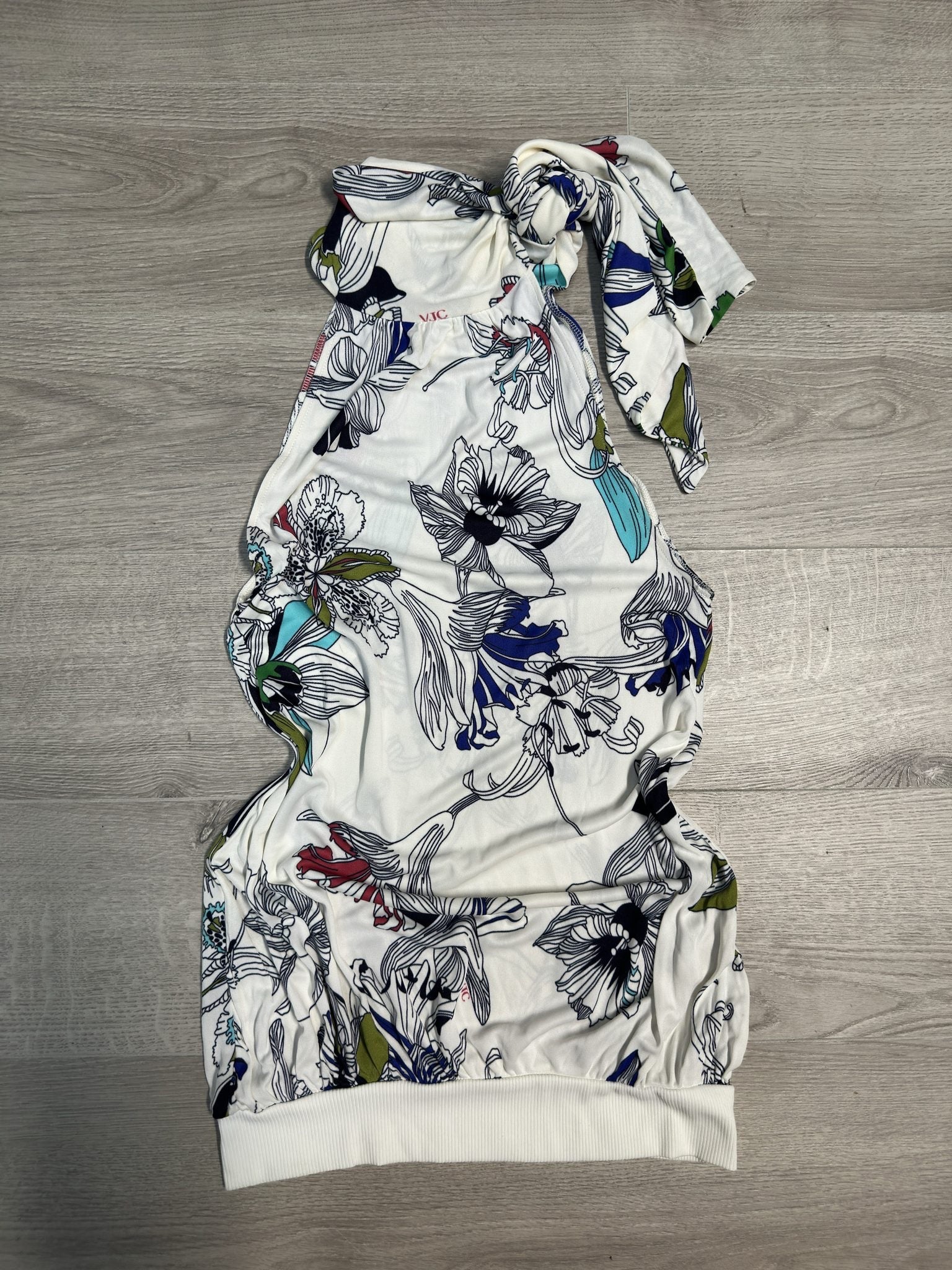 VERSACE VJC WHITE FLOWER TOP