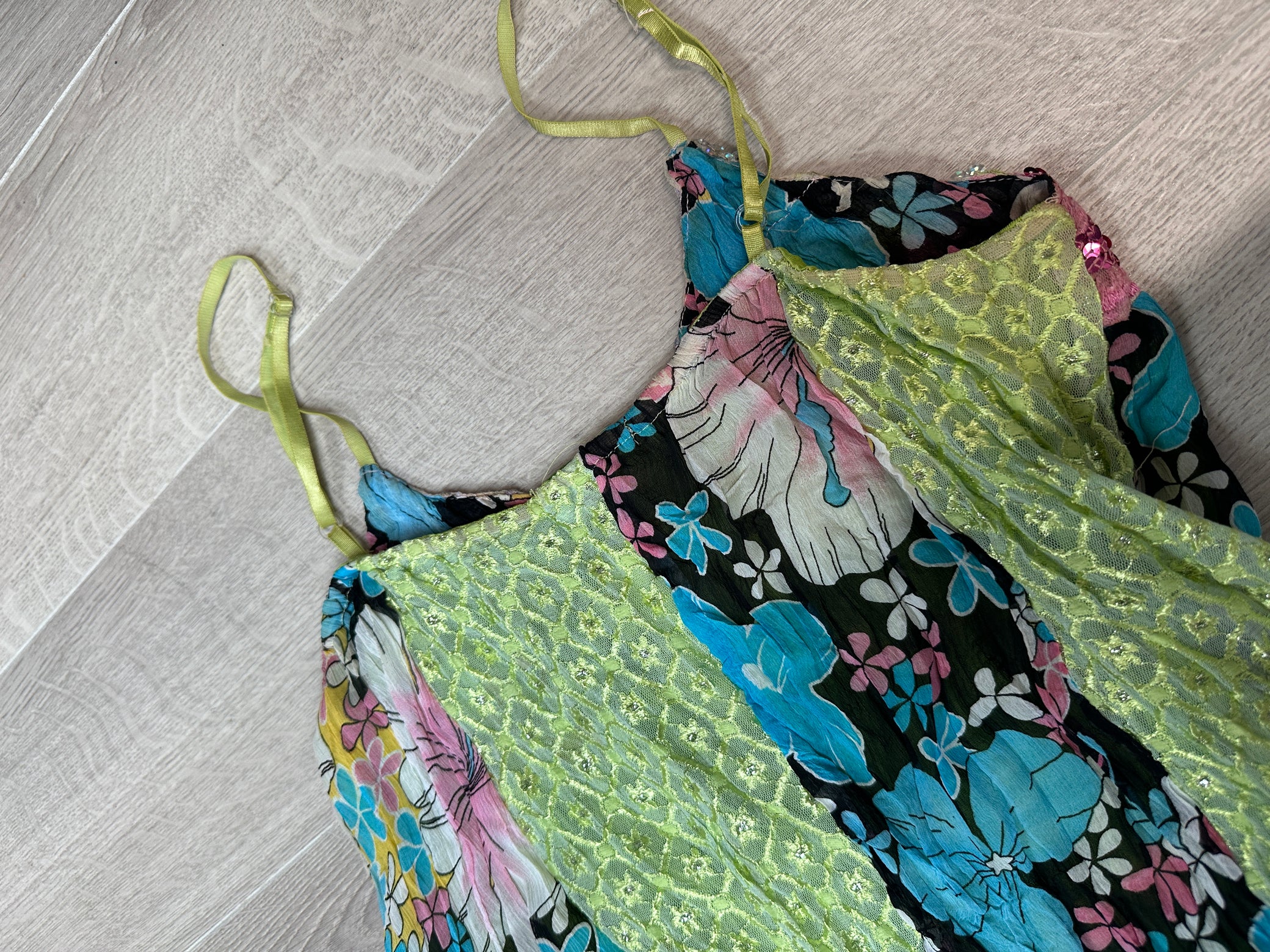 FLOWER COLOURFUL TOP