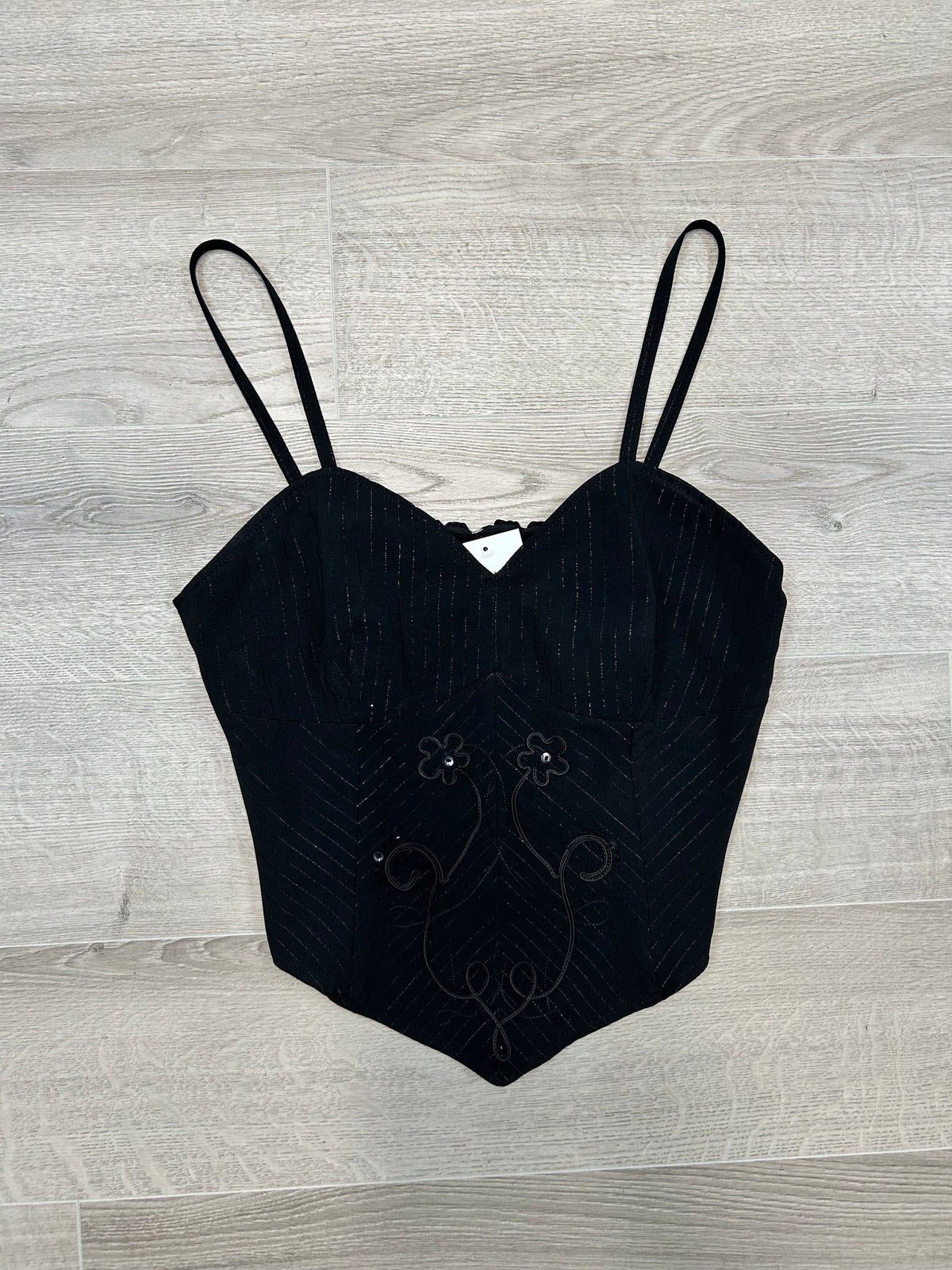 BLACK TOP WITH FLOWERS