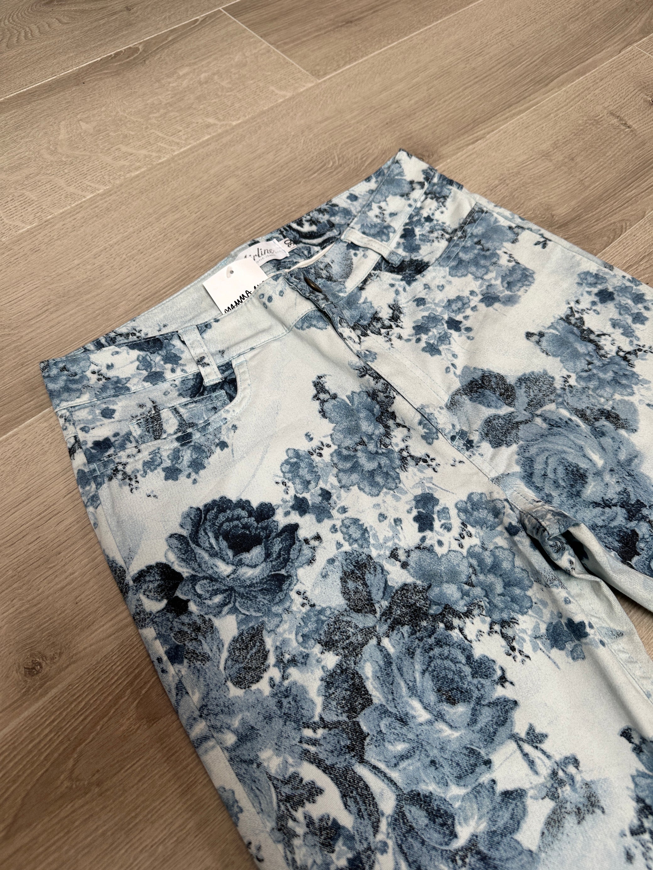 WHITE &amp; BLUE PANTS