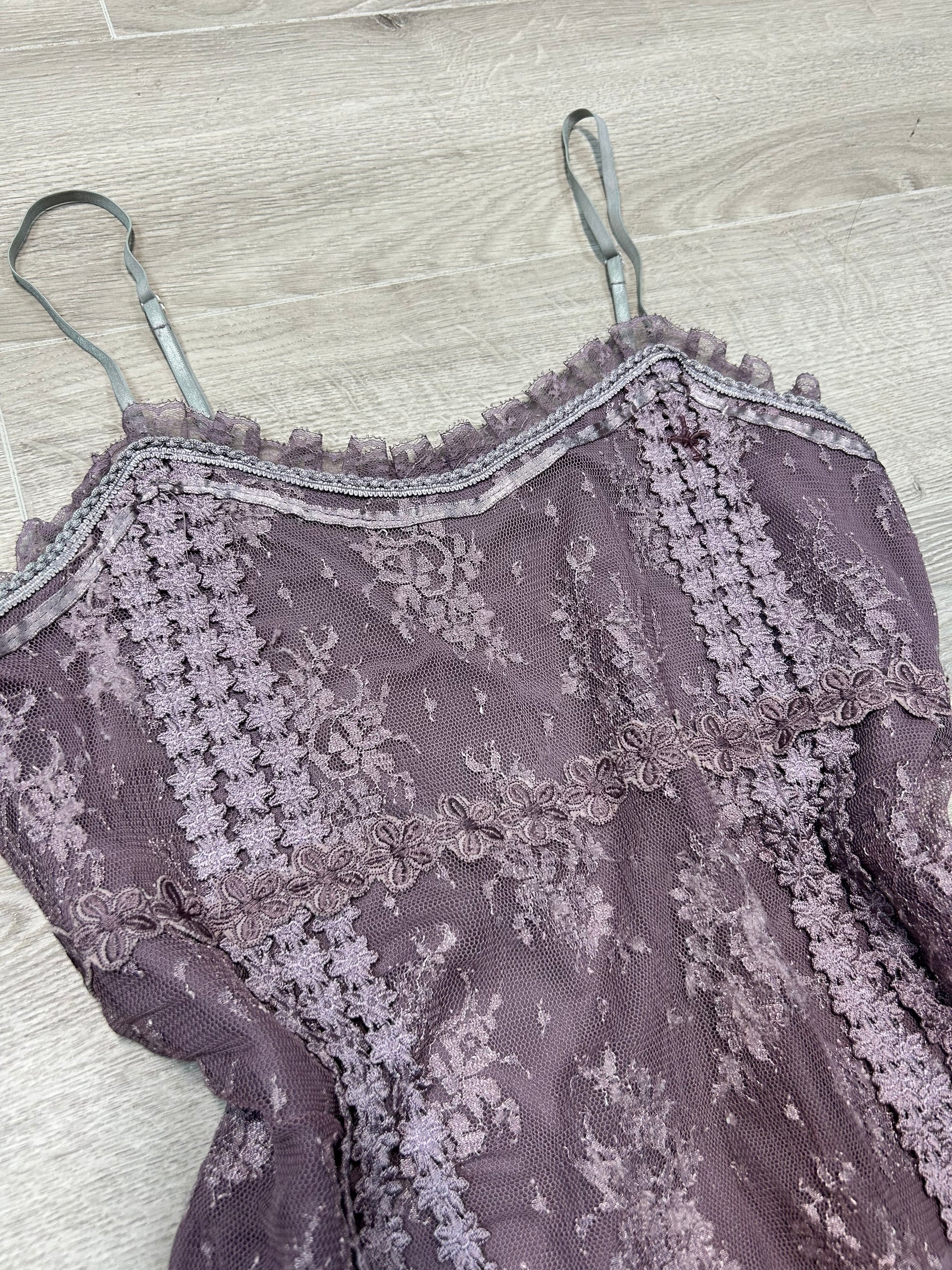 PURPLE LACE TOP