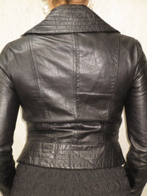 BLACK LEATHER JACKET
