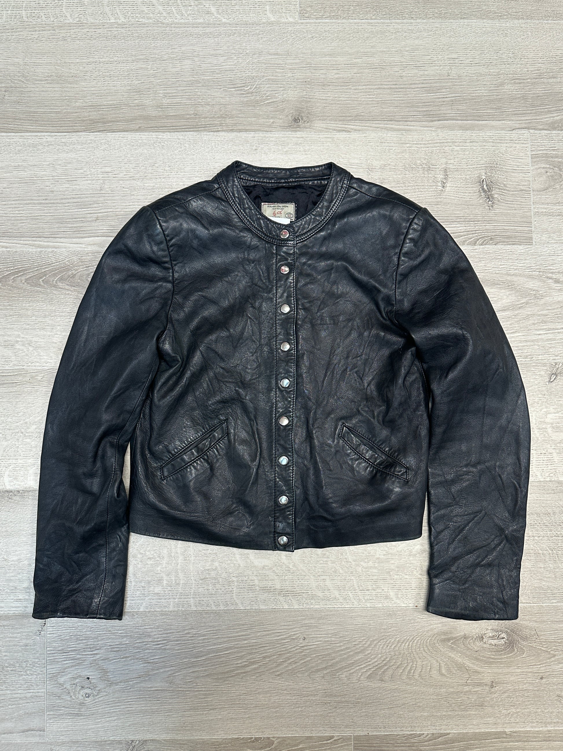 BLACK LEATHER JACKET