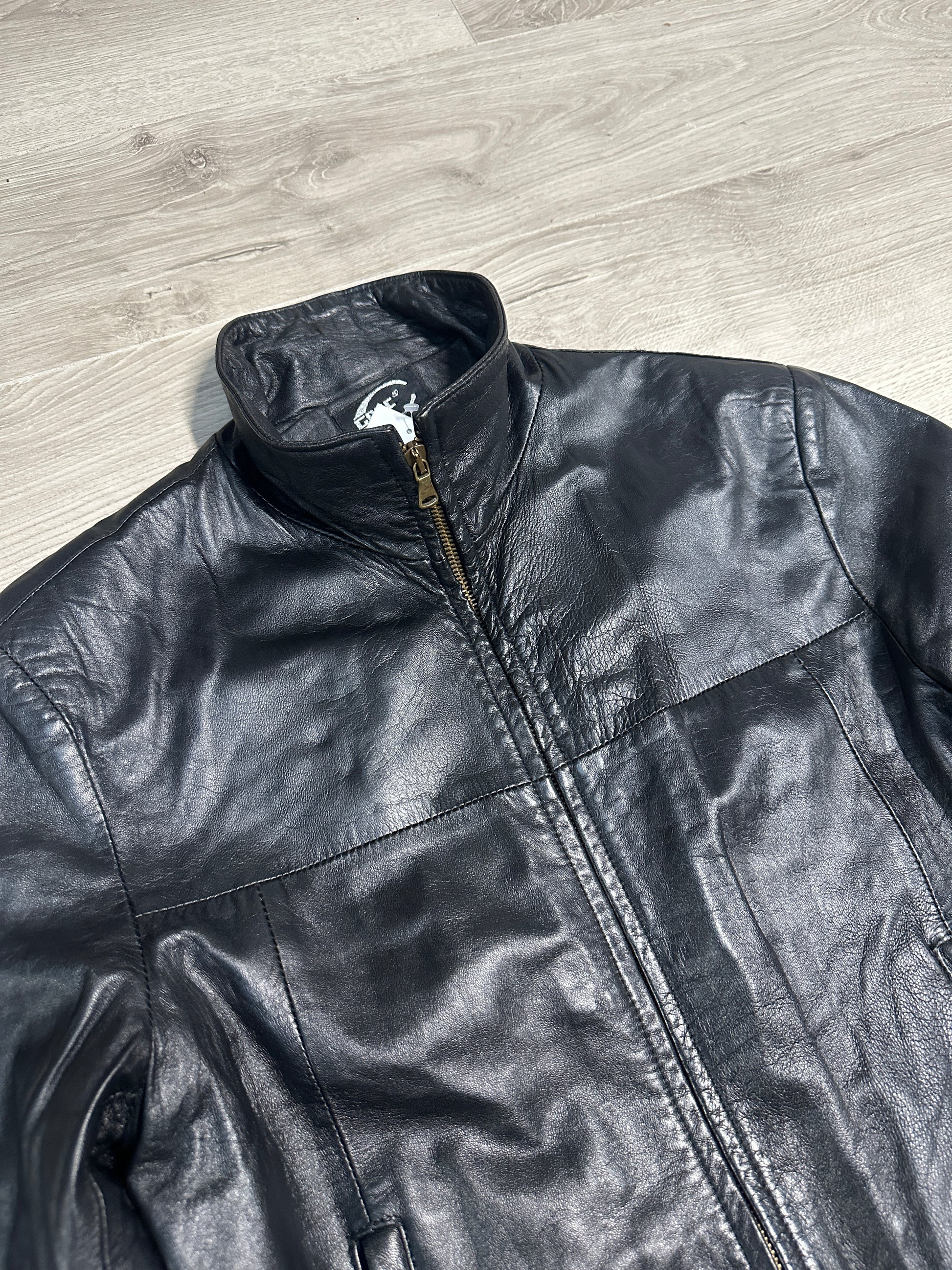 BLACK LEATHER JACKET