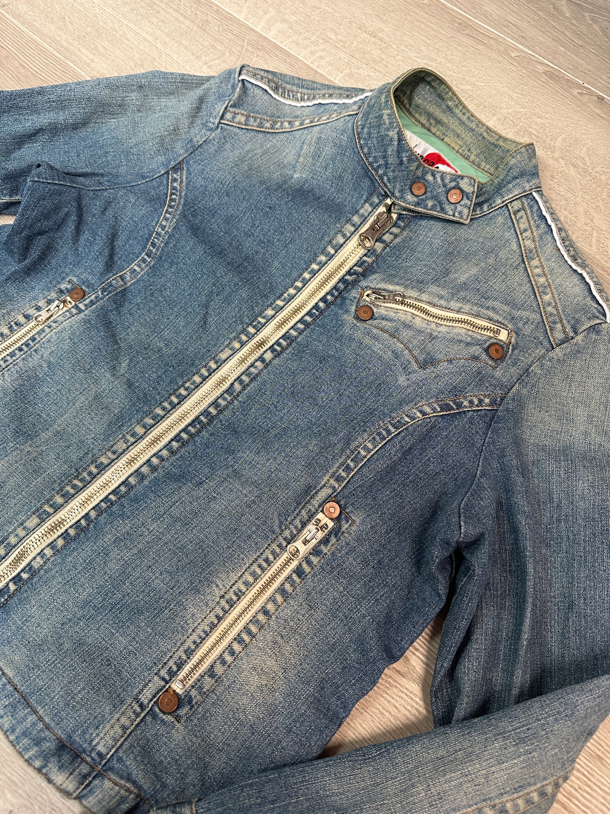 DENIM JACKET