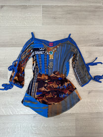 BLUE QUARTER SLEEVE TOP