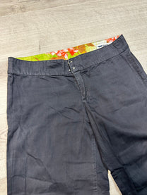 BLACK CARGO CAPRI PANTS