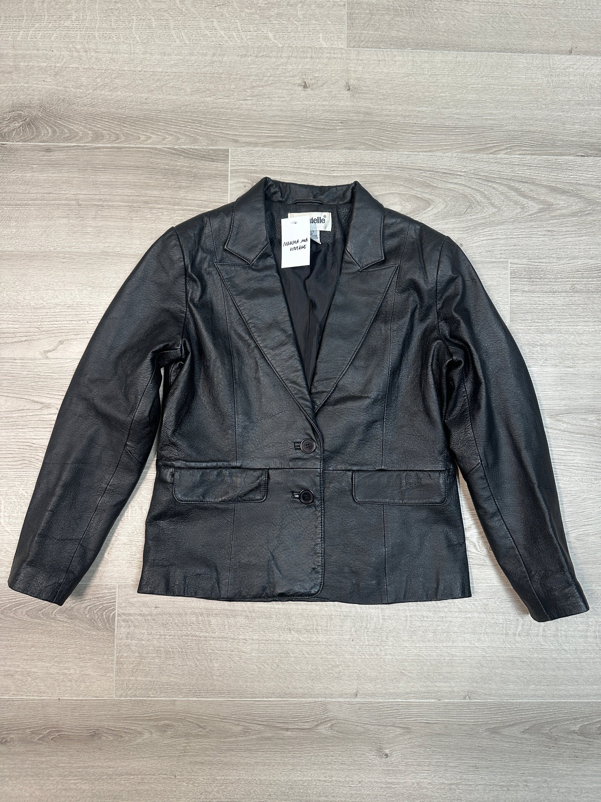 BLACK LEATHER JACKET