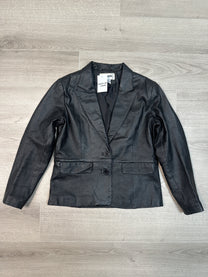 BLACK LEATHER JACKET