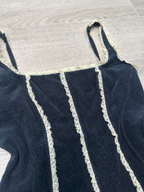 BLACK COURSET TOP