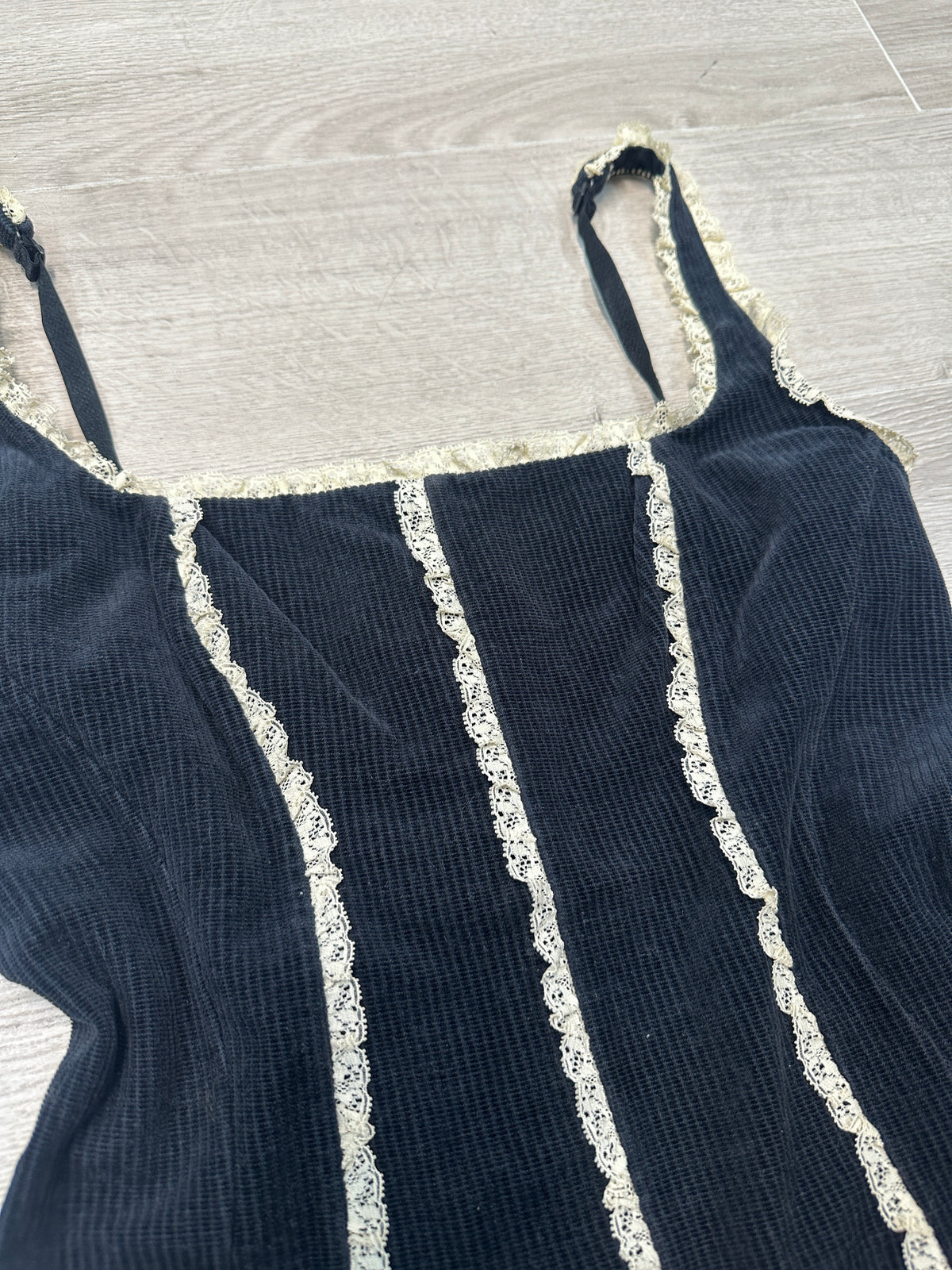 BLACK COURSET TOP