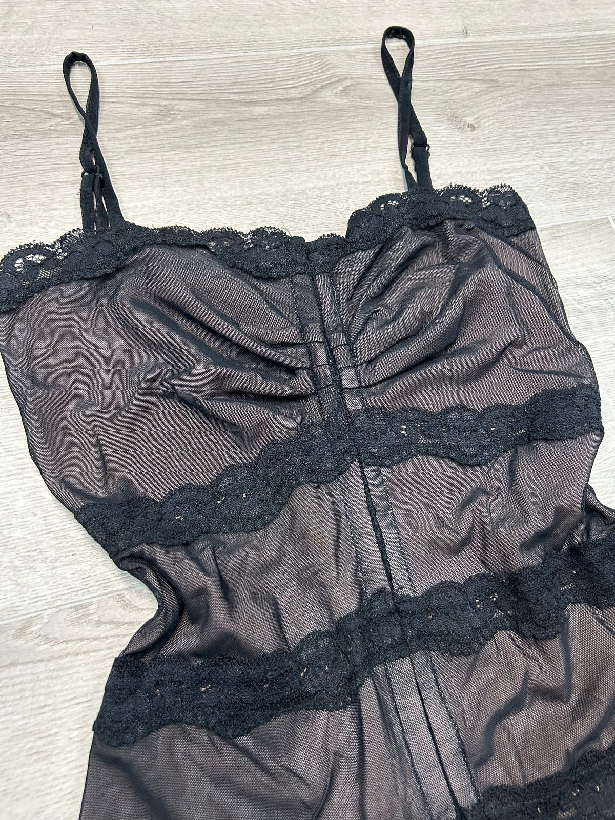 BLACK MESH TOP WITH LACE