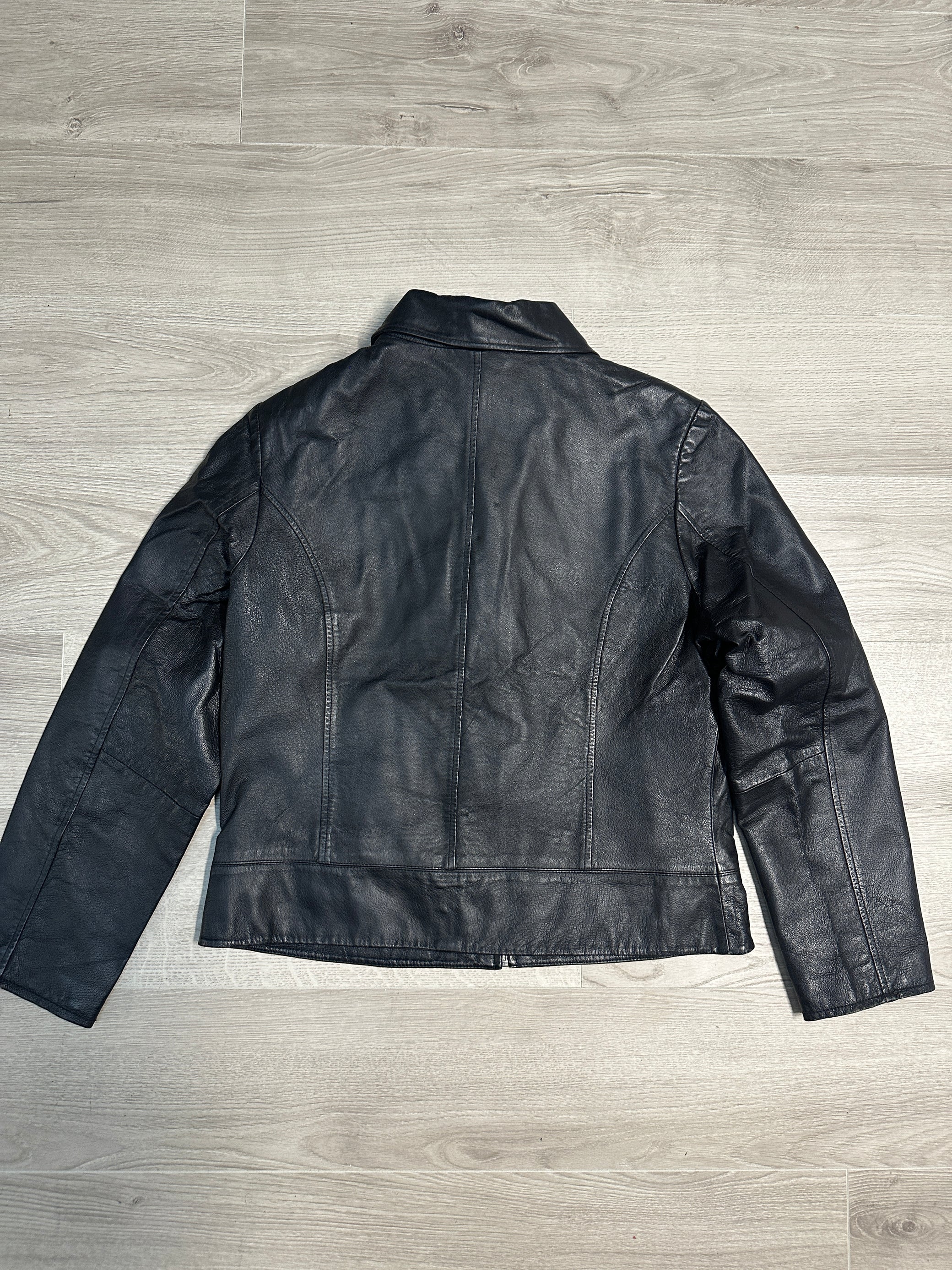BLACK LEATHER JACKET