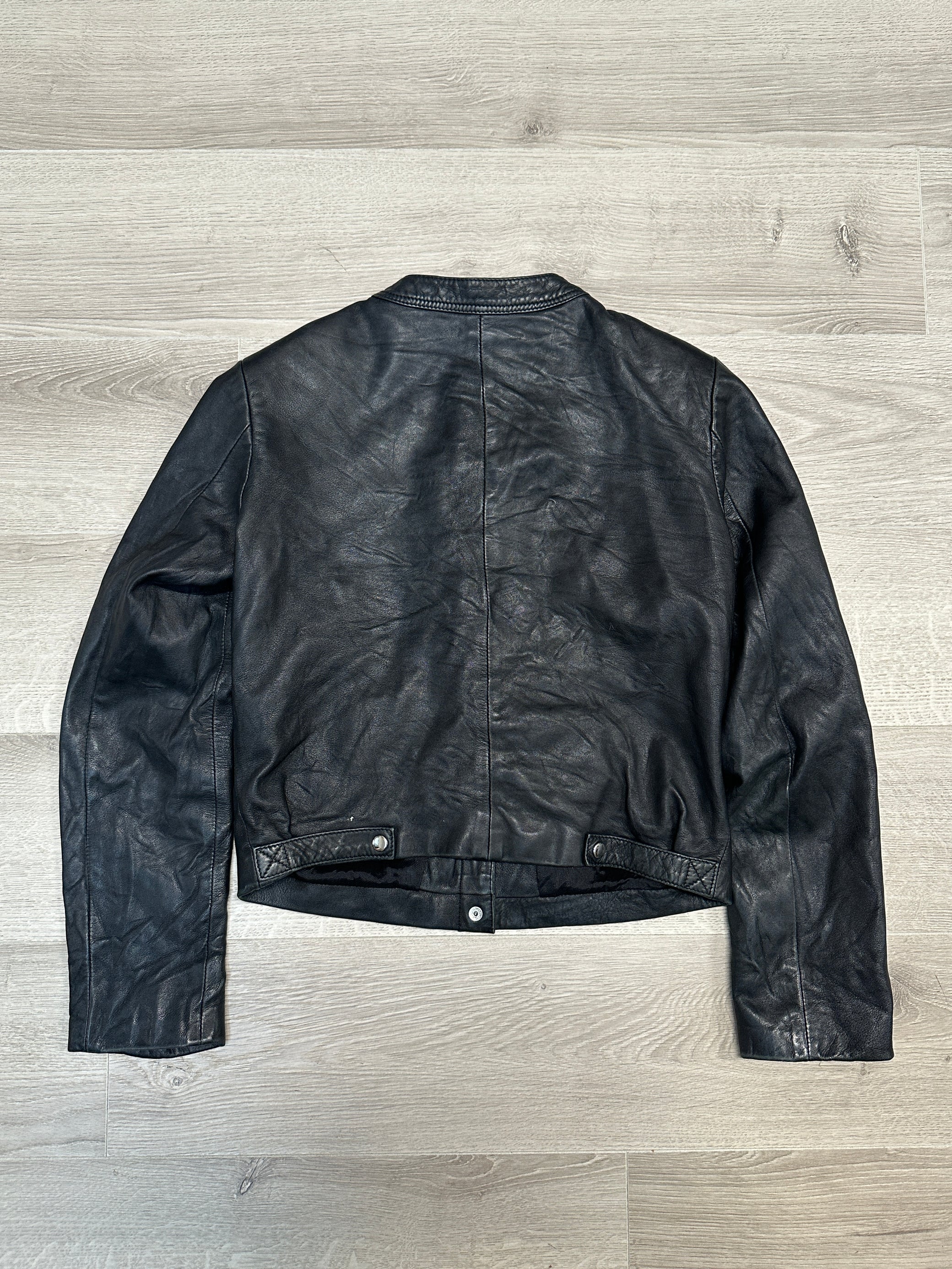 BLACK LEATHER JACKET