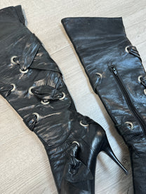 LEATHER BOOTS SIZE 39