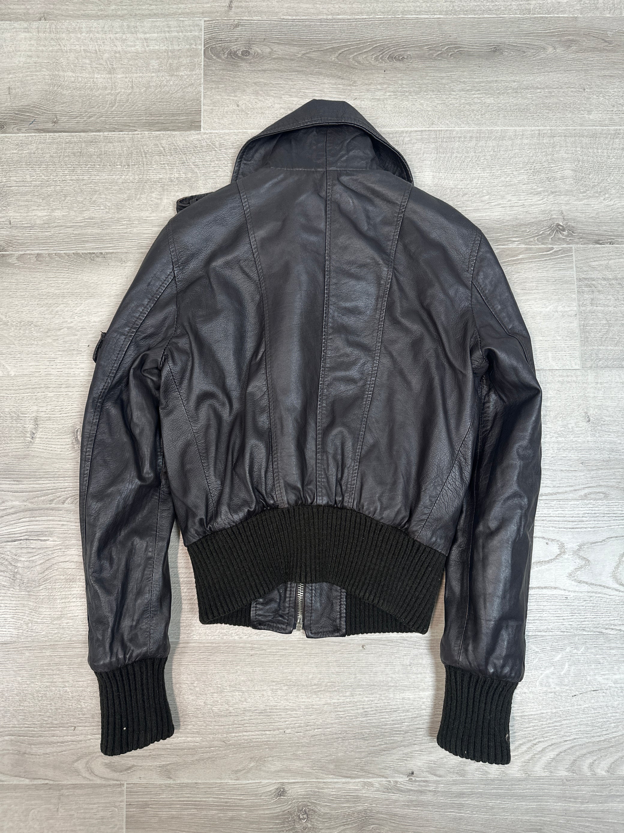 BLACK LEATHER JACKET