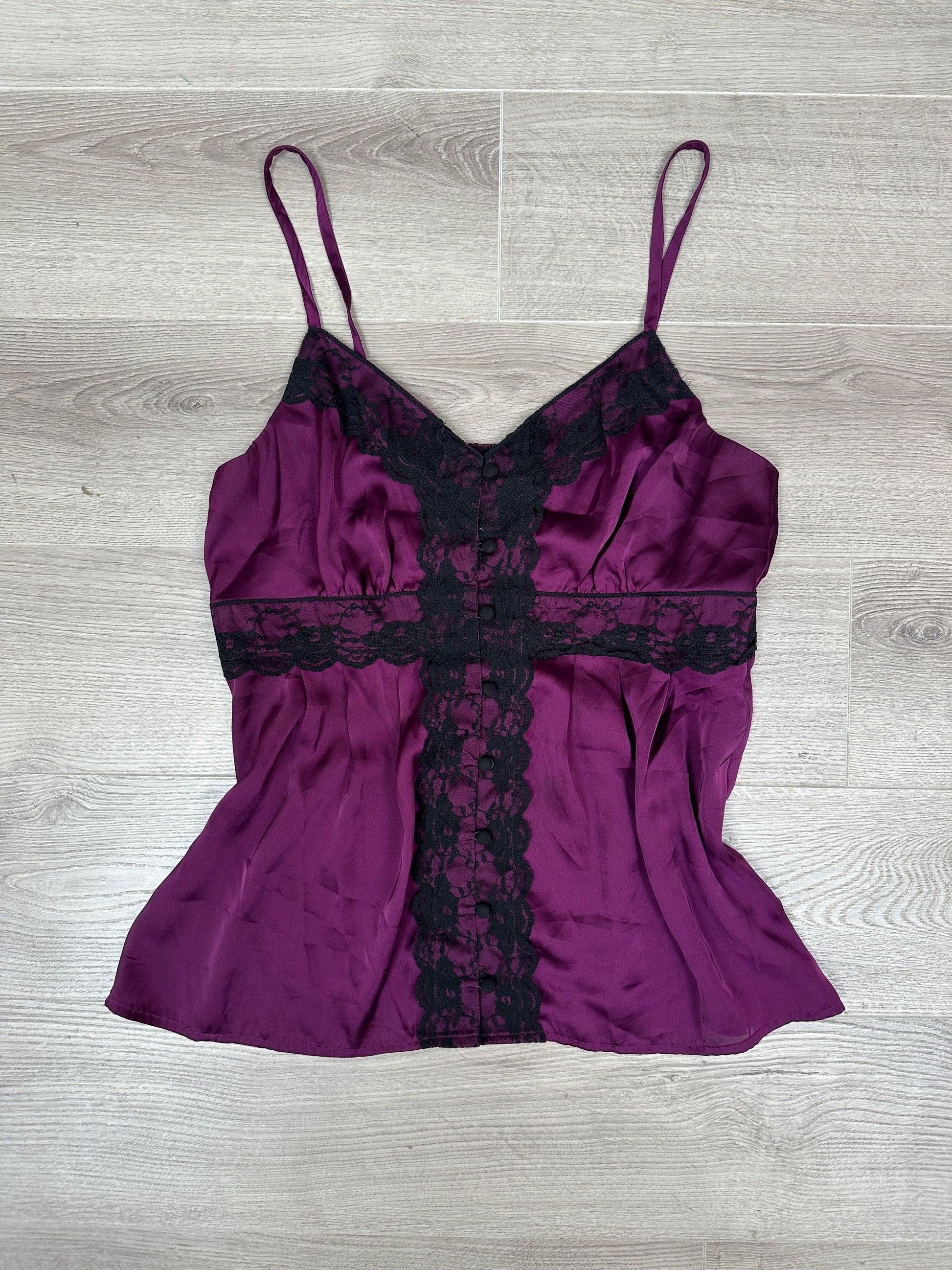 PURPLE TOP WITH BLACK LACE