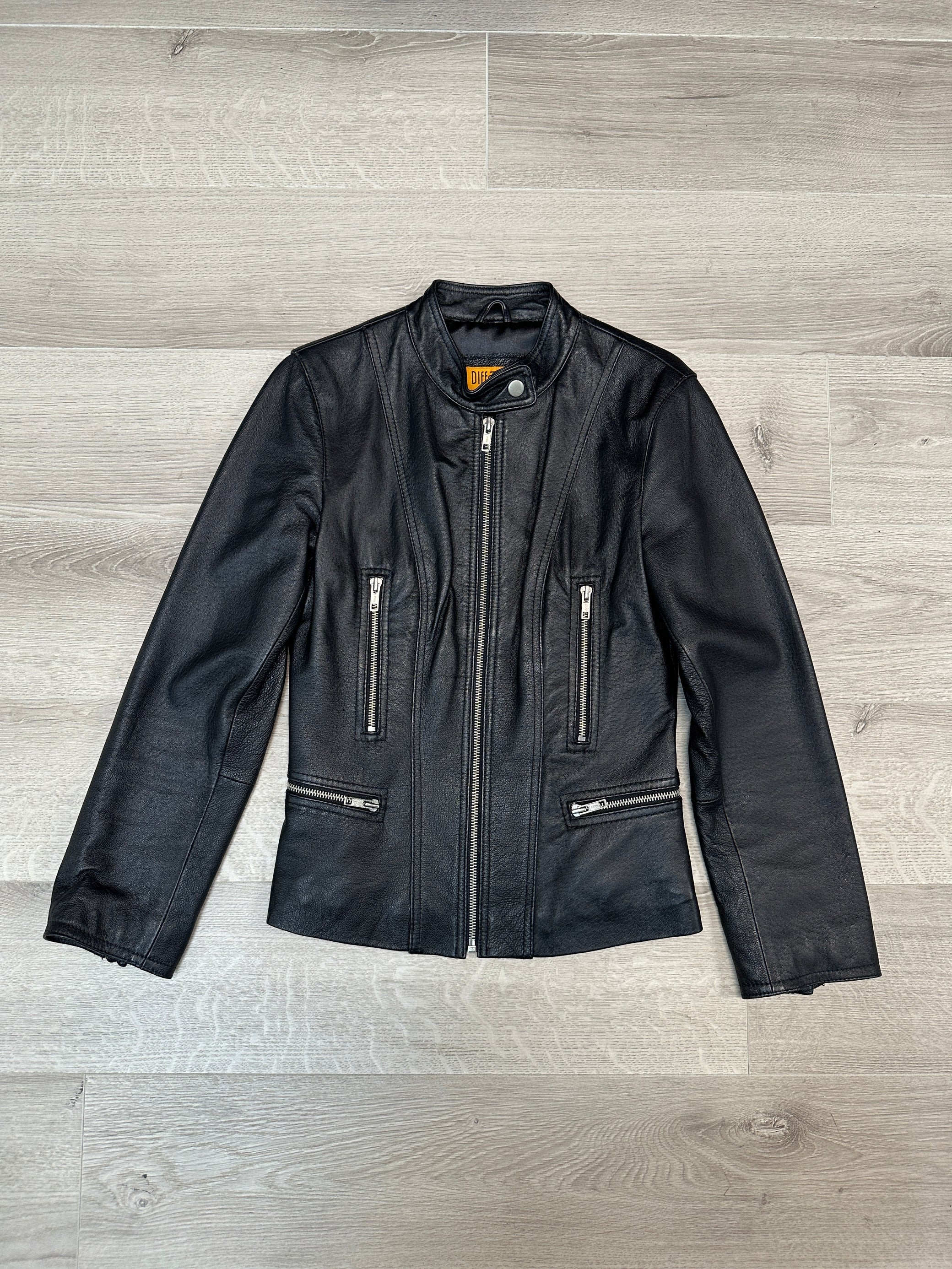 BLACK LEATHER JACKET