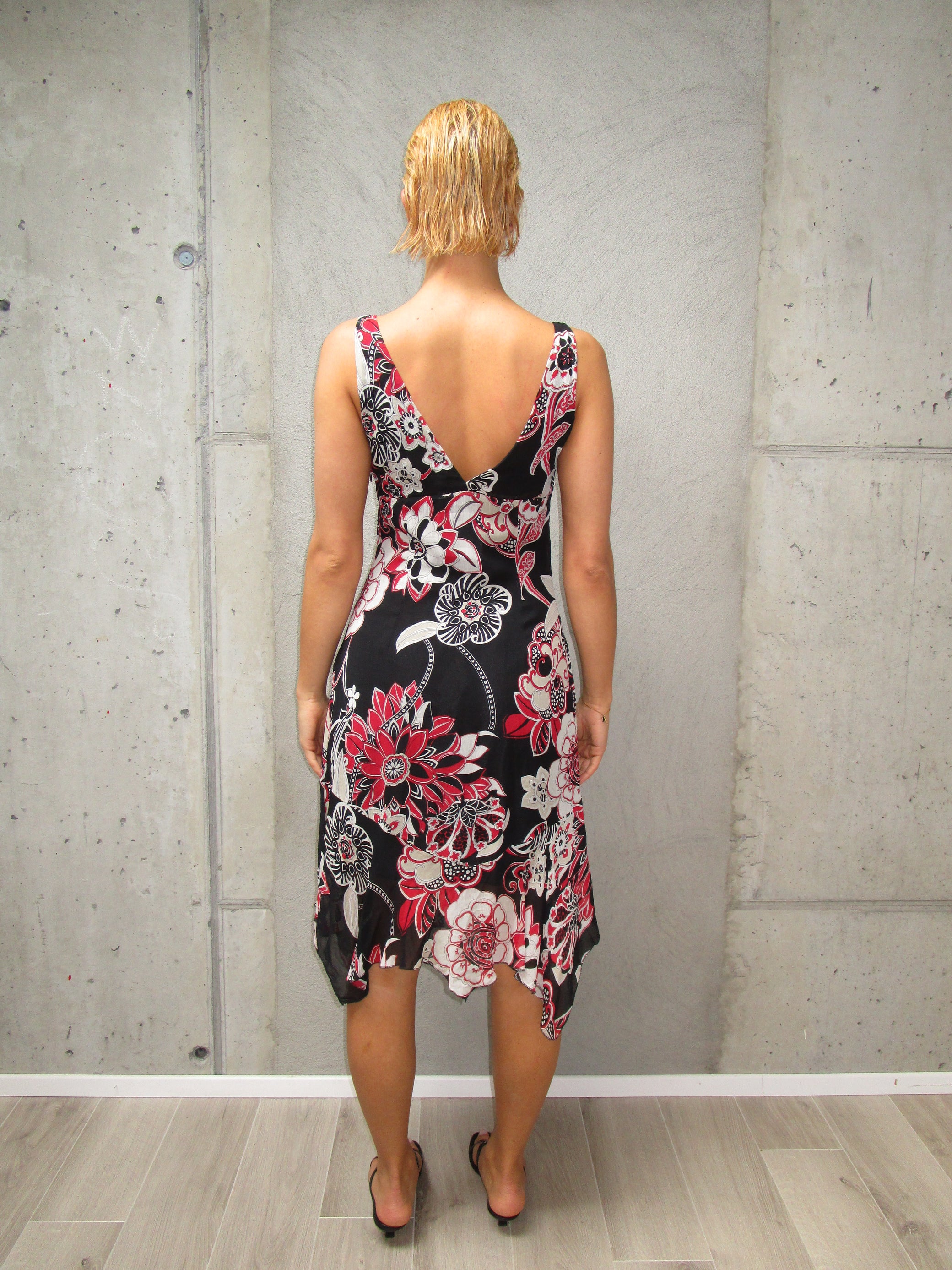 Flower summer dress with gold detail