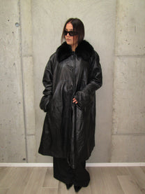 BLACK LEATHER COAT WITH FOC FUR COLLAR