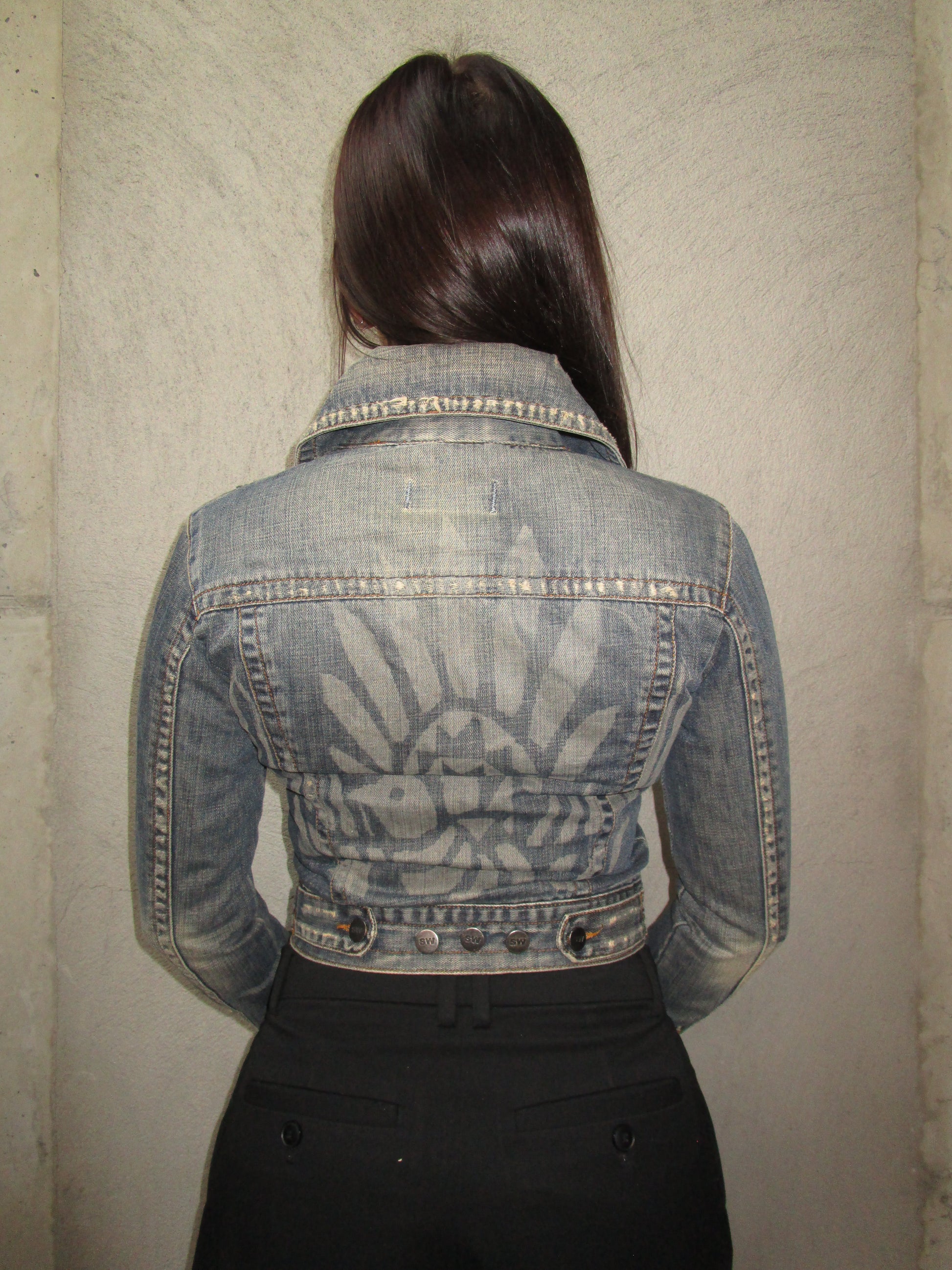DENIM JACKET WITH YELLOW ZIPPER