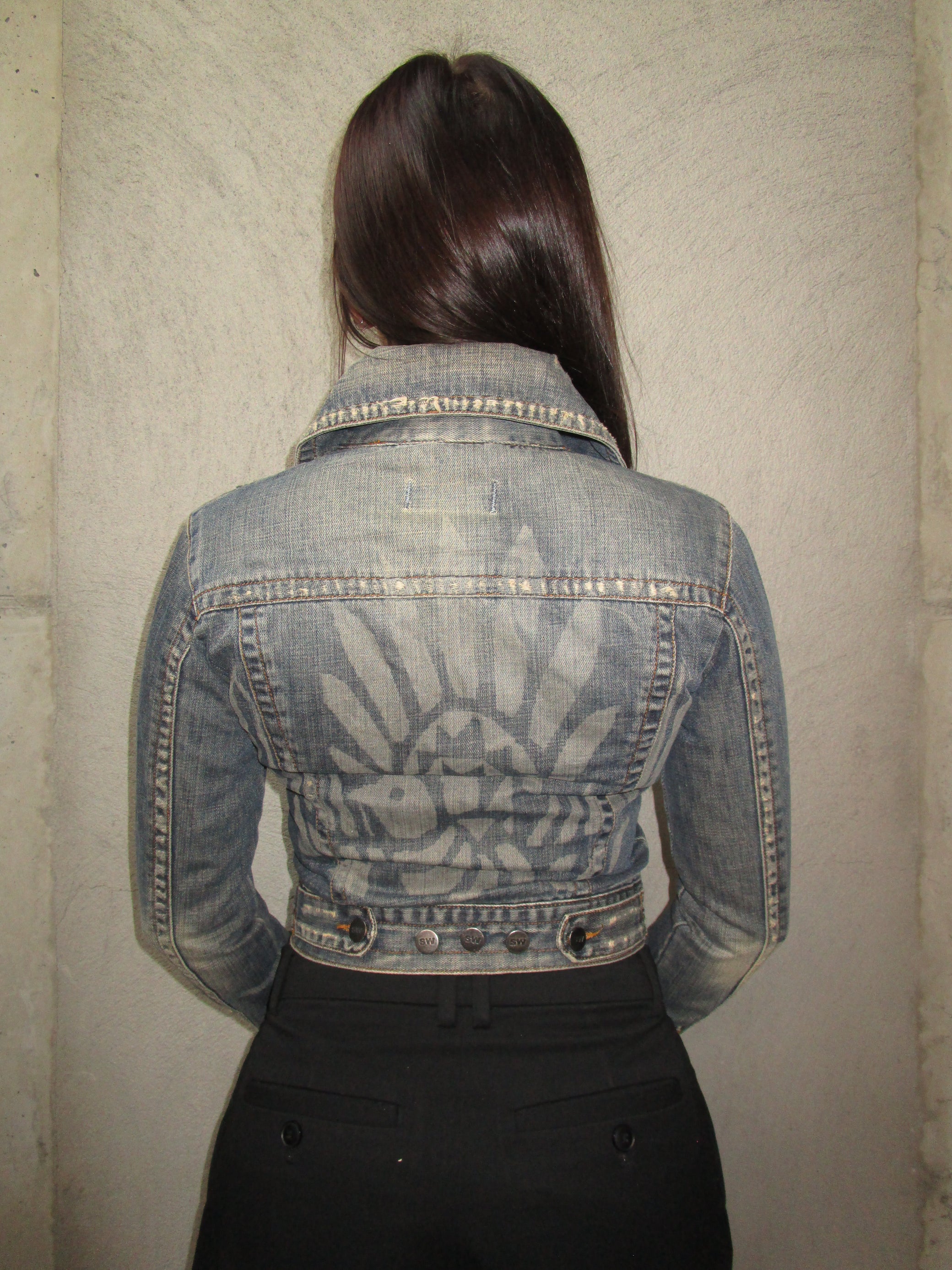 DENIM JACKET WITH YELLOW ZIPPER