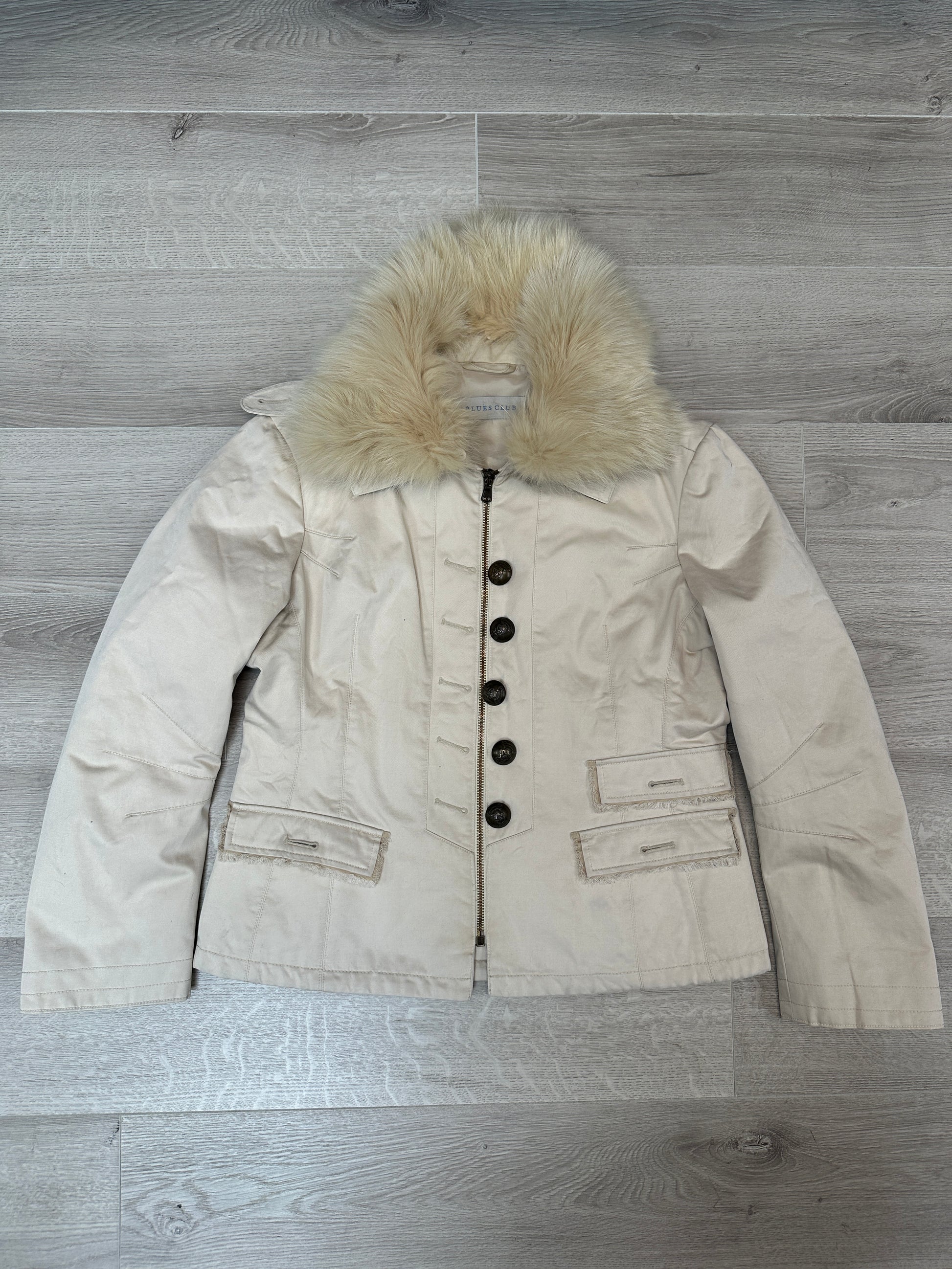 CREAM JACKET WITH FUR COLLAR