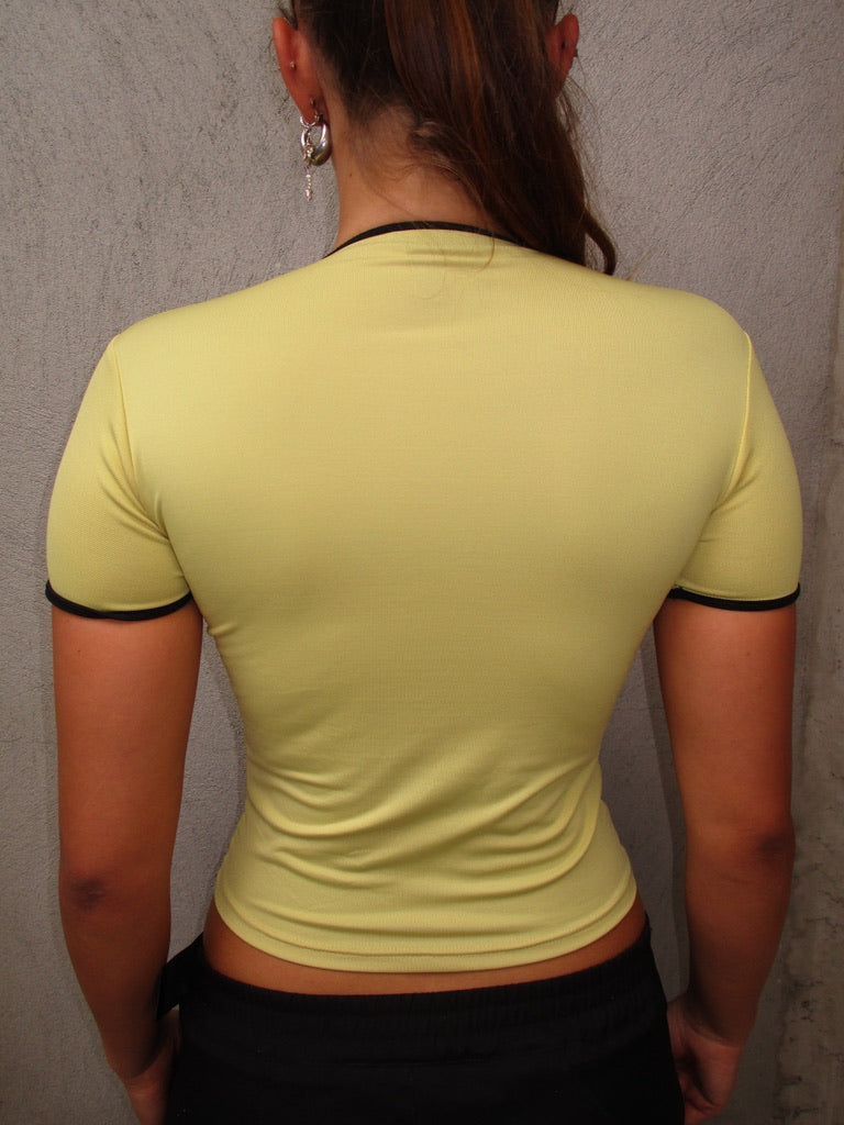 YELLOW T-SHIRT WITH BLACK TRIM