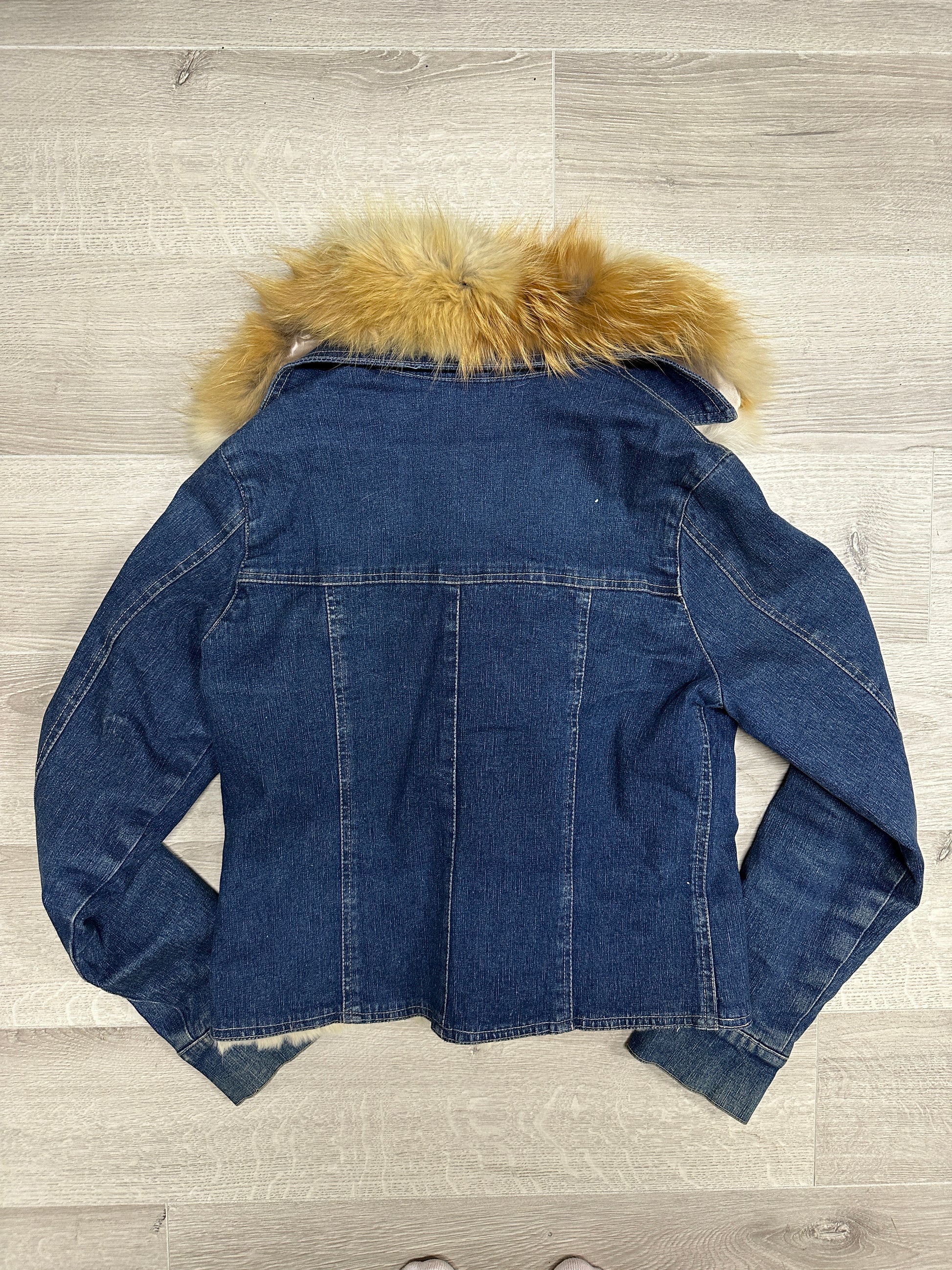 DENIM JACKET WITH FUR