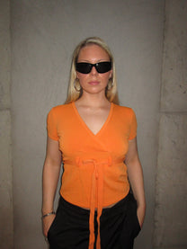 ORANGE T-SHIRT