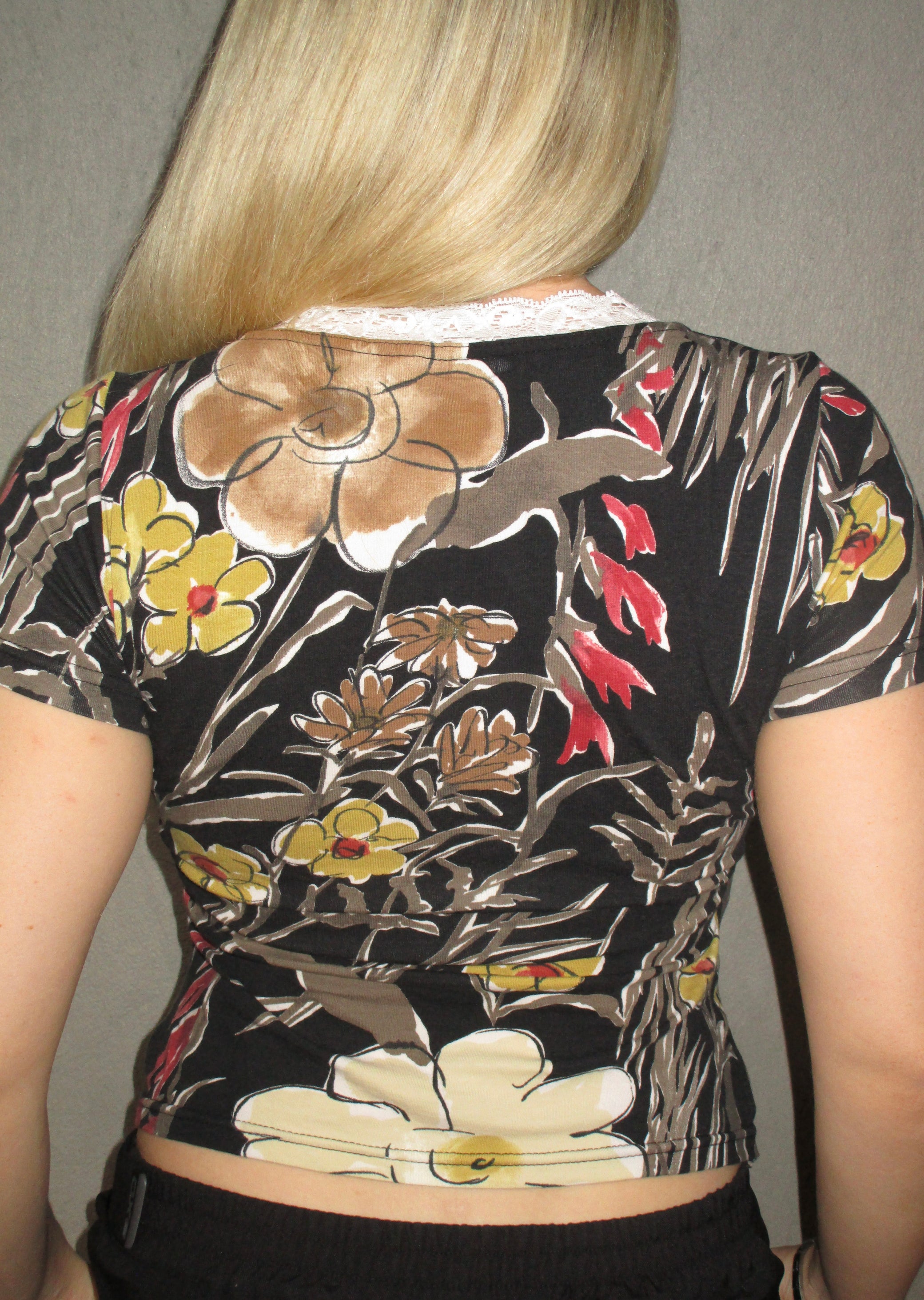 FLOWER T-SHIRT
