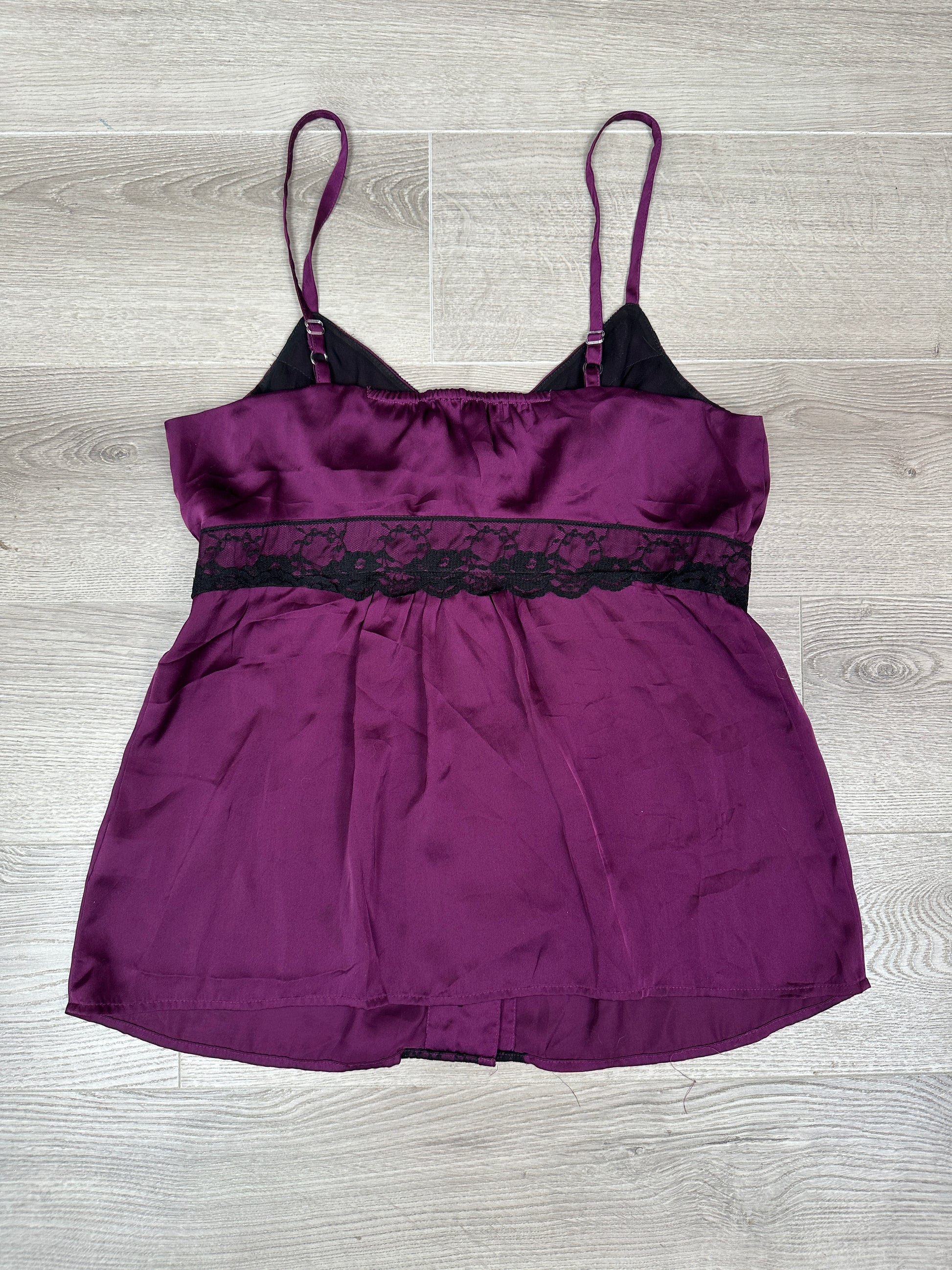 PURPLE TOP WITH BLACK LACE