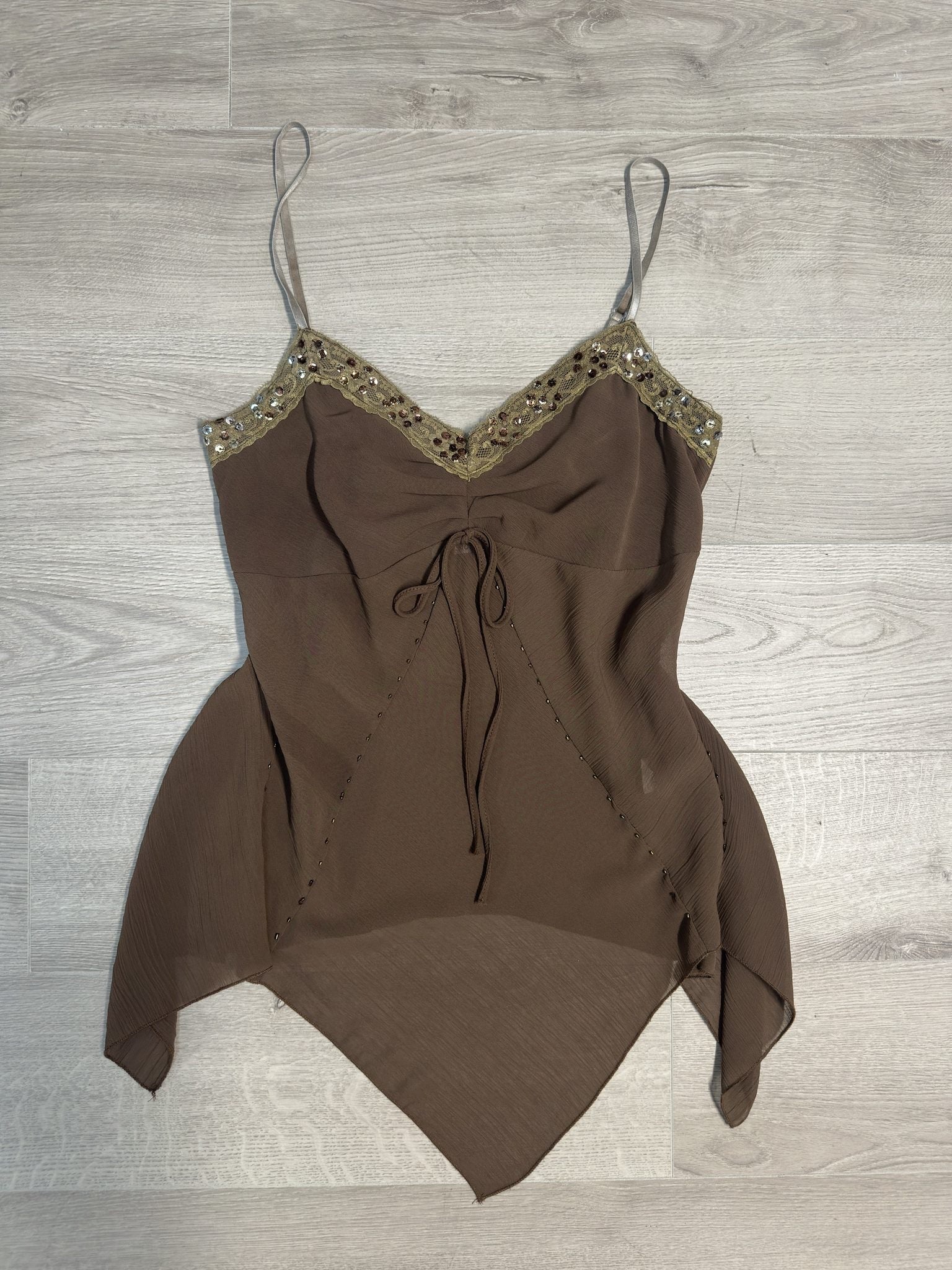 BROWN TOP