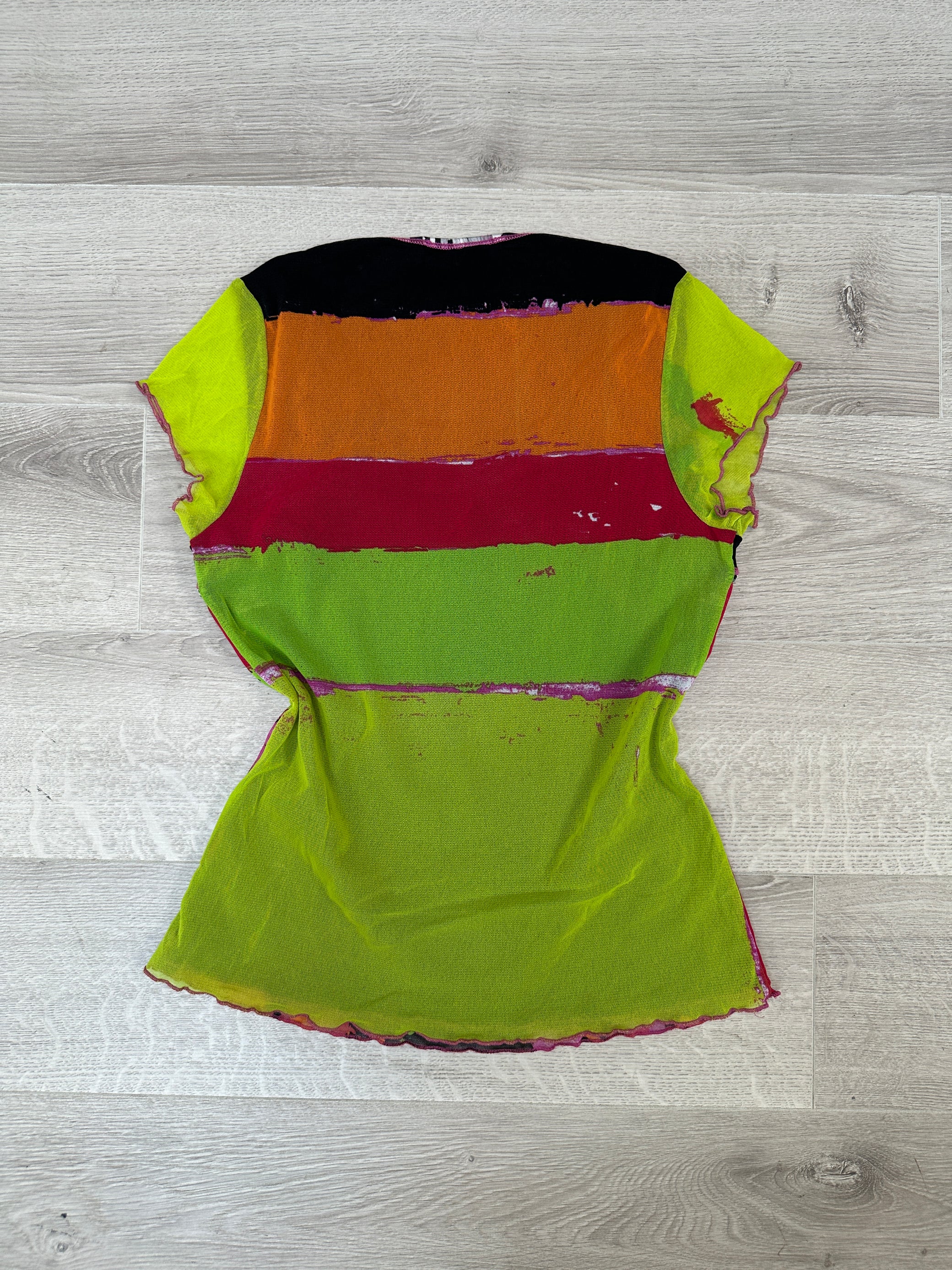 COLOURFUL GRAPHIC T-SHIRT