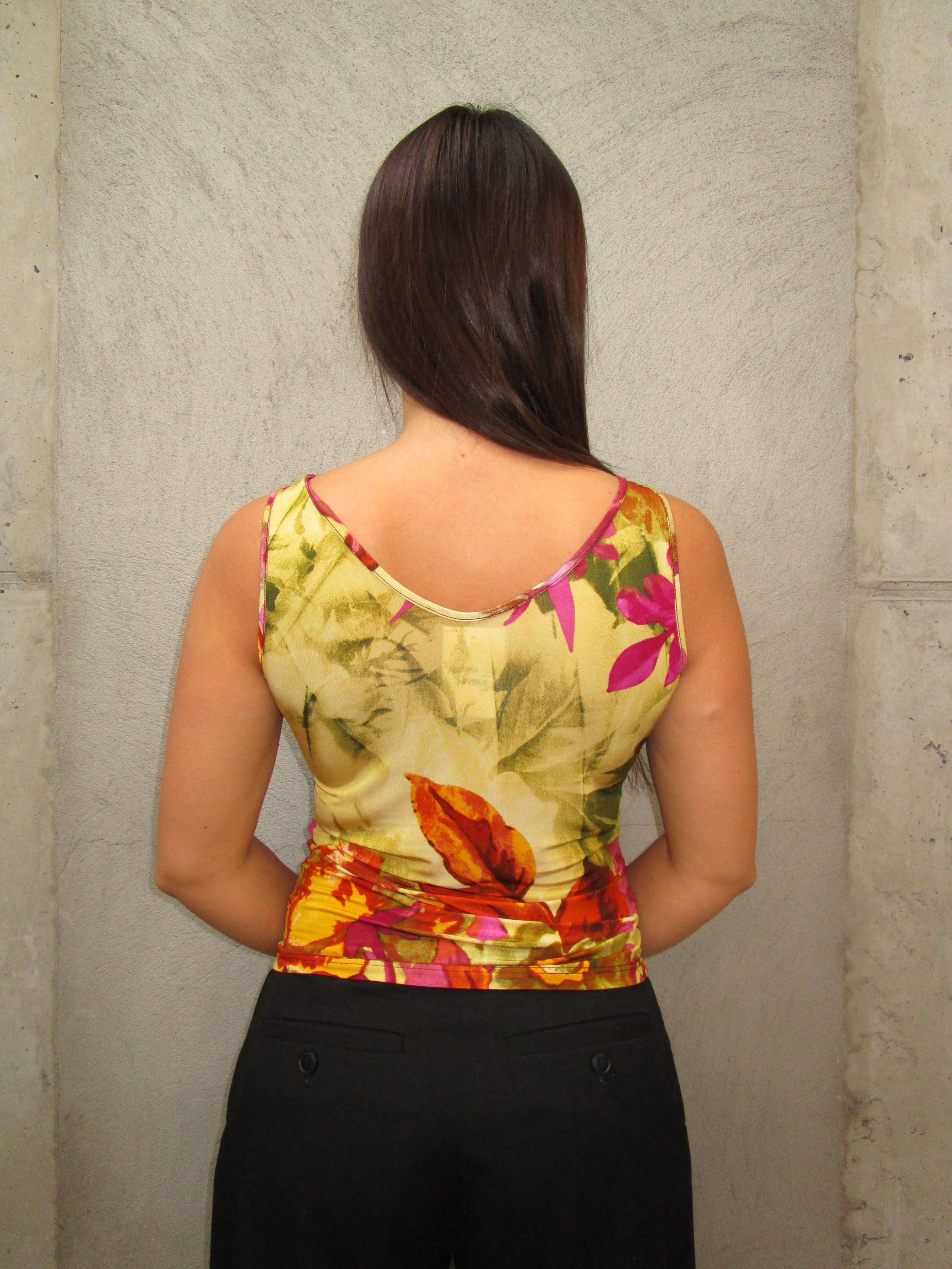ORANGE FLOWER TOP